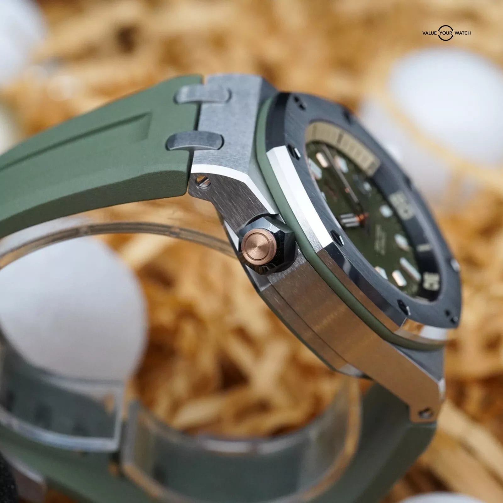 Audemars Piguet Royal Oak Offshore Diver 42MM Khaki Green 15720ST Complete Set - Image 9