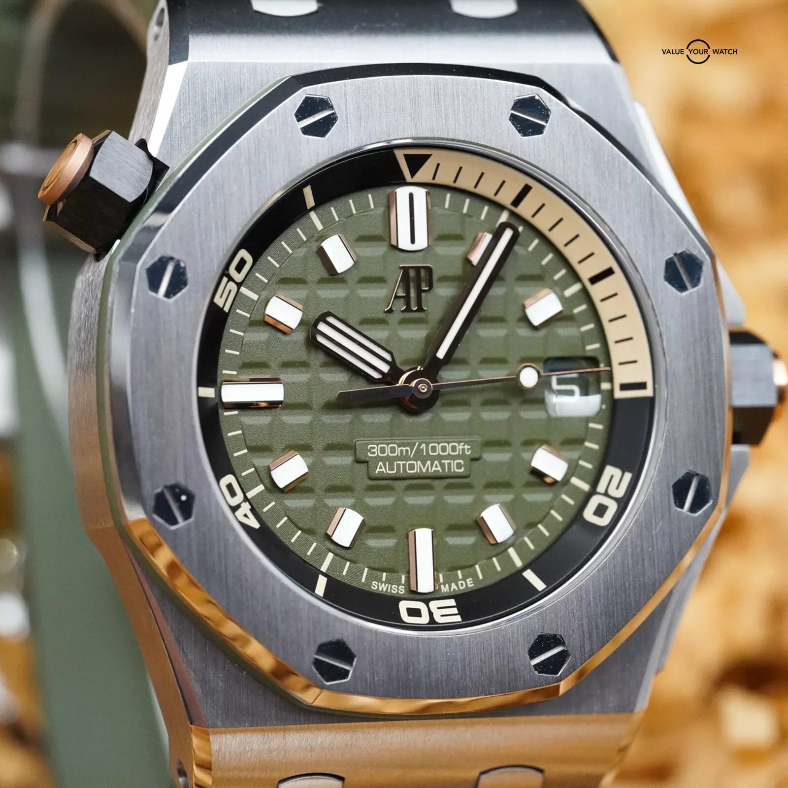 Audemars Piguet Royal Oak Offshore Diver 42MM Khaki Green 15720ST Complete Set - Image 12