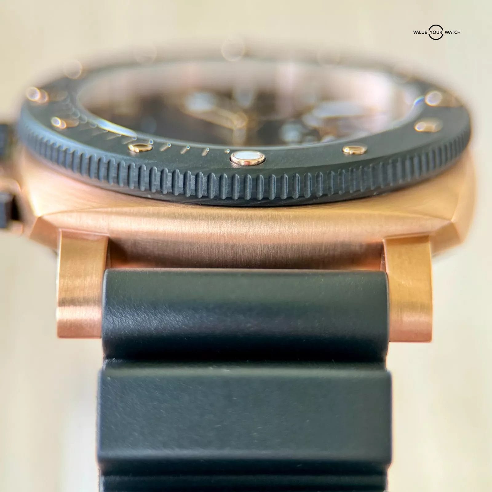 2025 Panerai Submersible QuarantaQuattro Goldtech OroCarbo 44mm - PAM02070 - Image 6