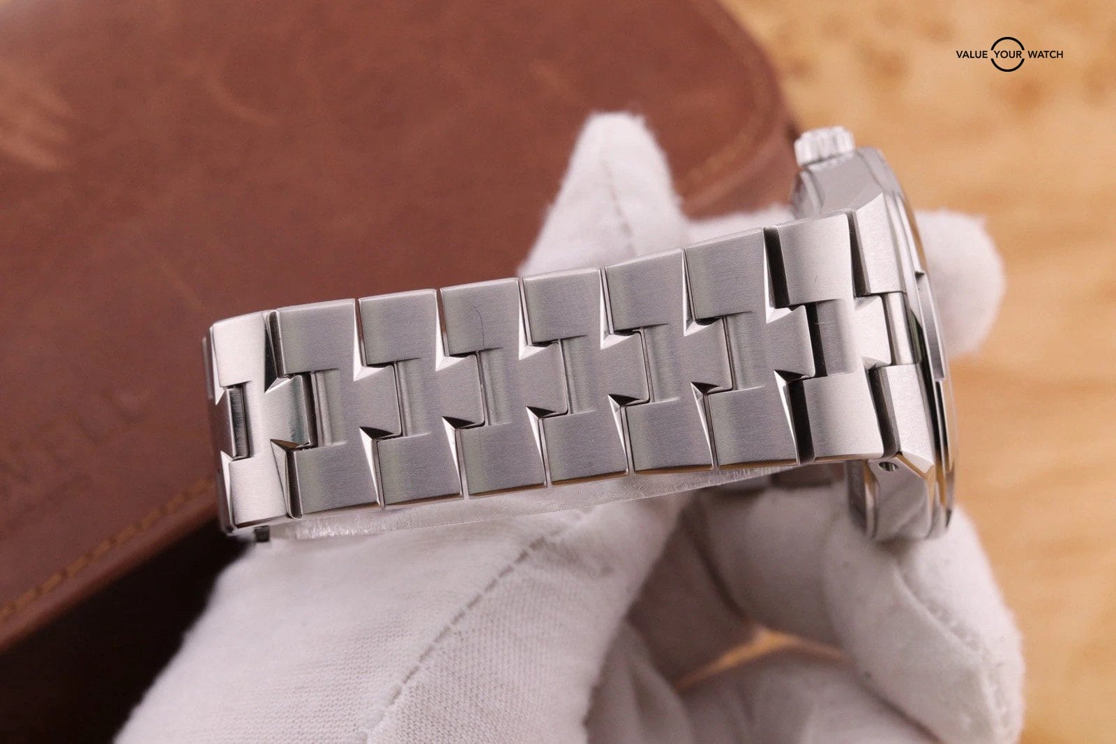 2022 Vacheron Constantin Overseas 41mm 4500V/110A-B483 Black Dial Stainless - Image 10