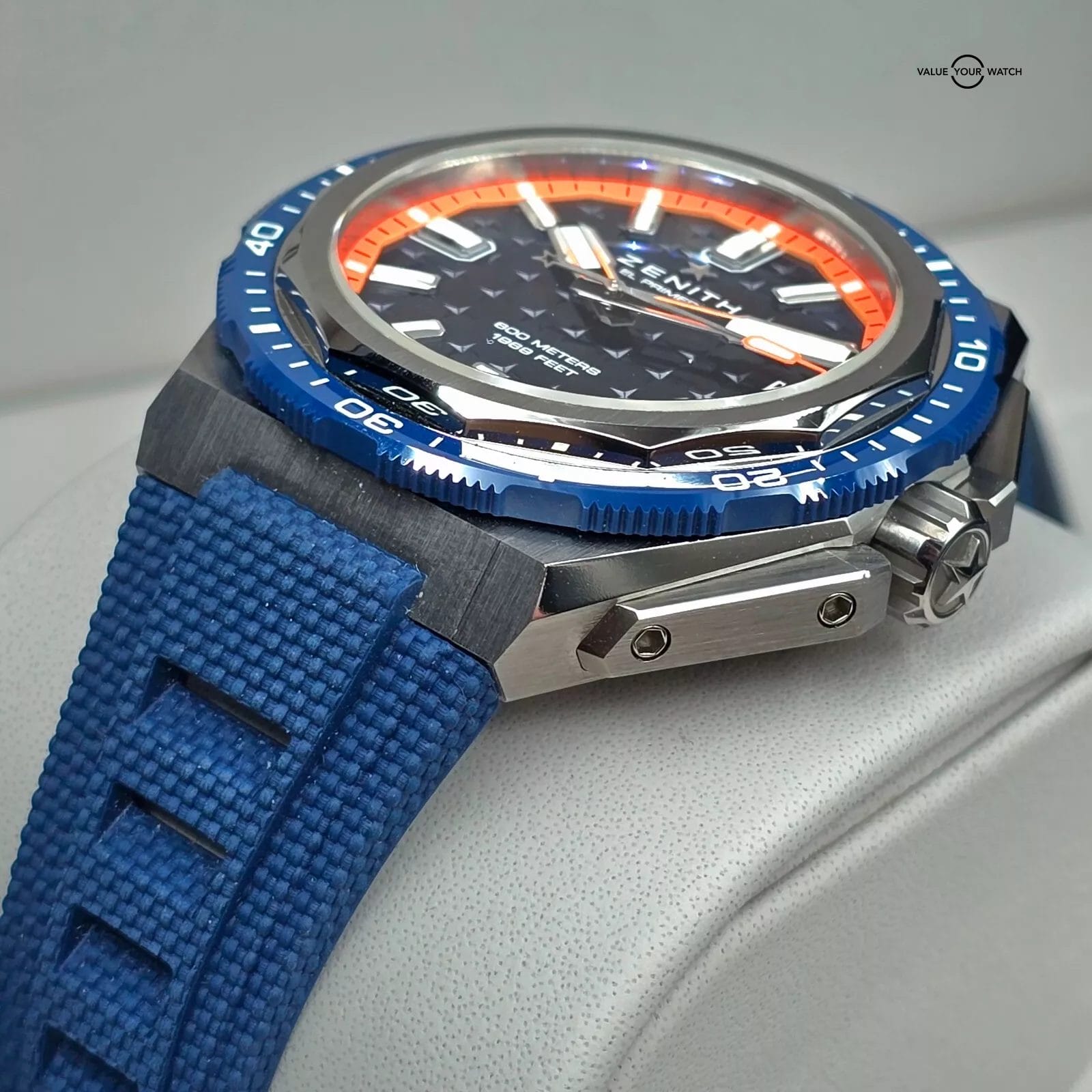 Zenith Defy Extreme Diver El Primero, Titanium with 3 straps, blue dial,full set - Image 14