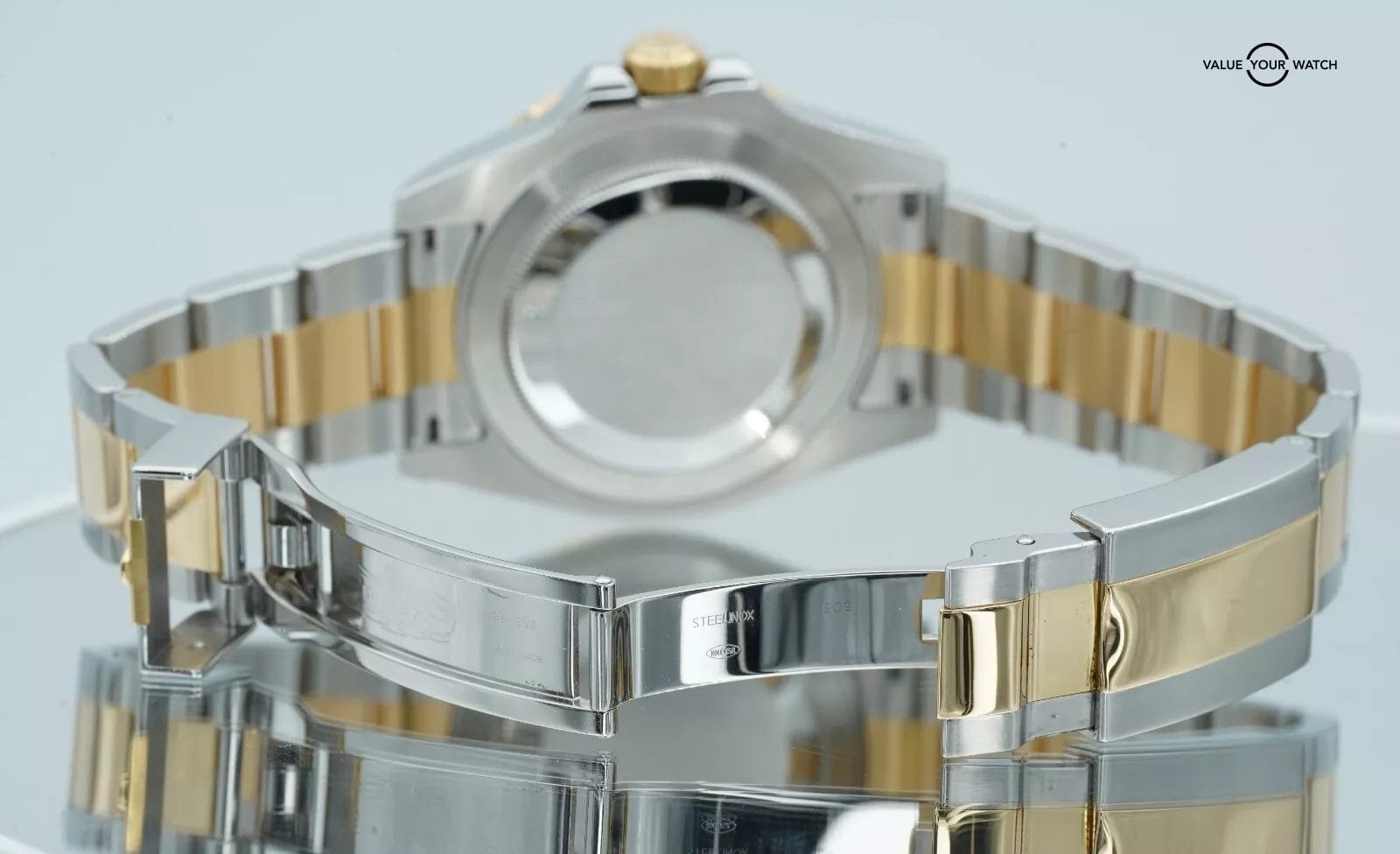 Rolex GMT Master II 116713 Ceramic Bezel Black Dial 18K Gold and SS BOX/PAPERS! - Image 4