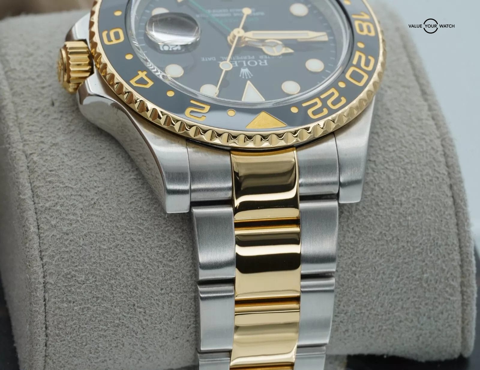 Rolex GMT Master II 116713 Ceramic Bezel Black Dial 18K Gold and SS BOX/PAPERS! - Image 6