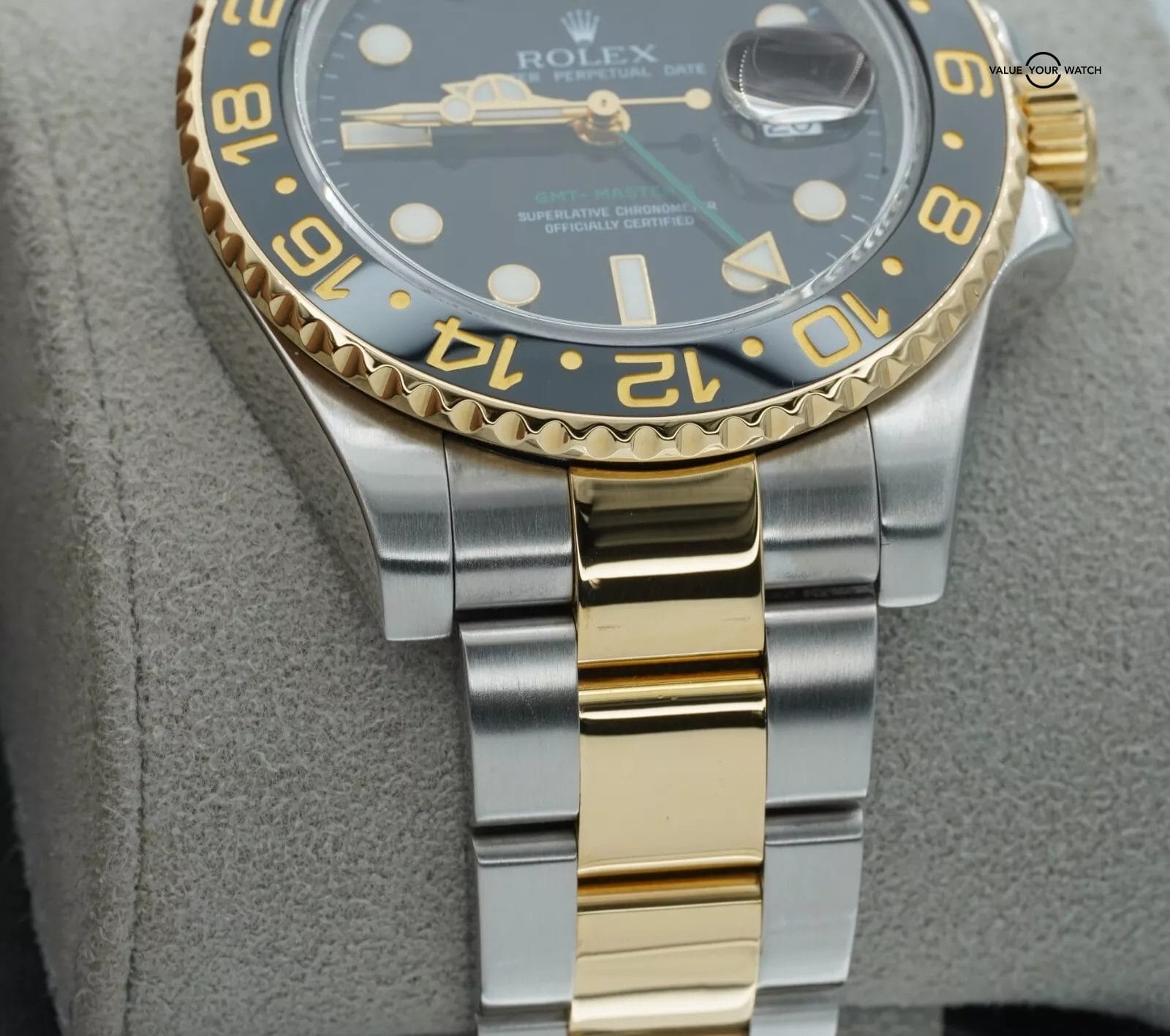 Rolex GMT Master II 116713 Ceramic Bezel Black Dial 18K Gold and SS BOX/PAPERS! - Image 8