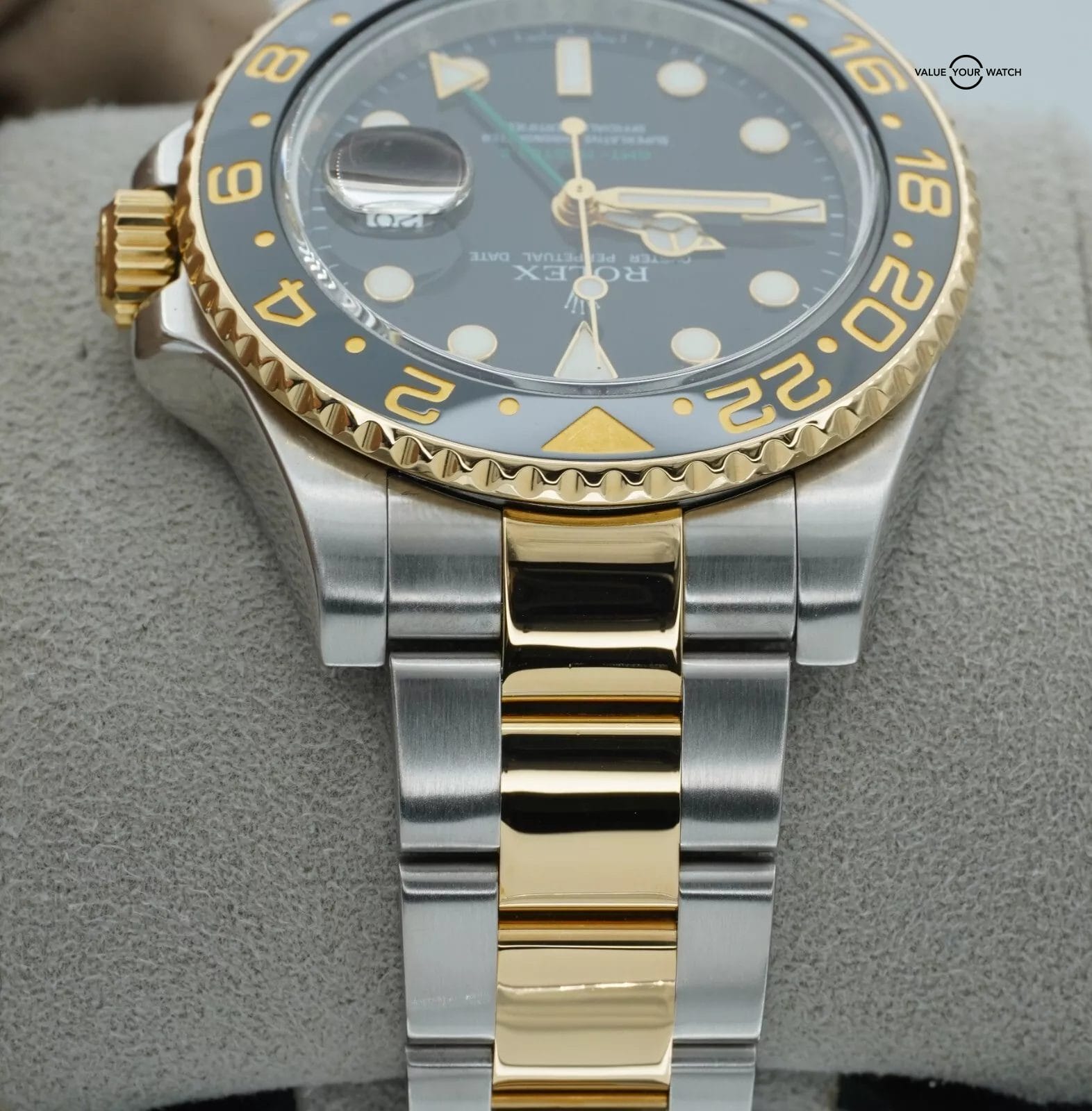 Rolex GMT Master II 116713 Ceramic Bezel Black Dial 18K Gold and SS BOX/PAPERS! - Image 11