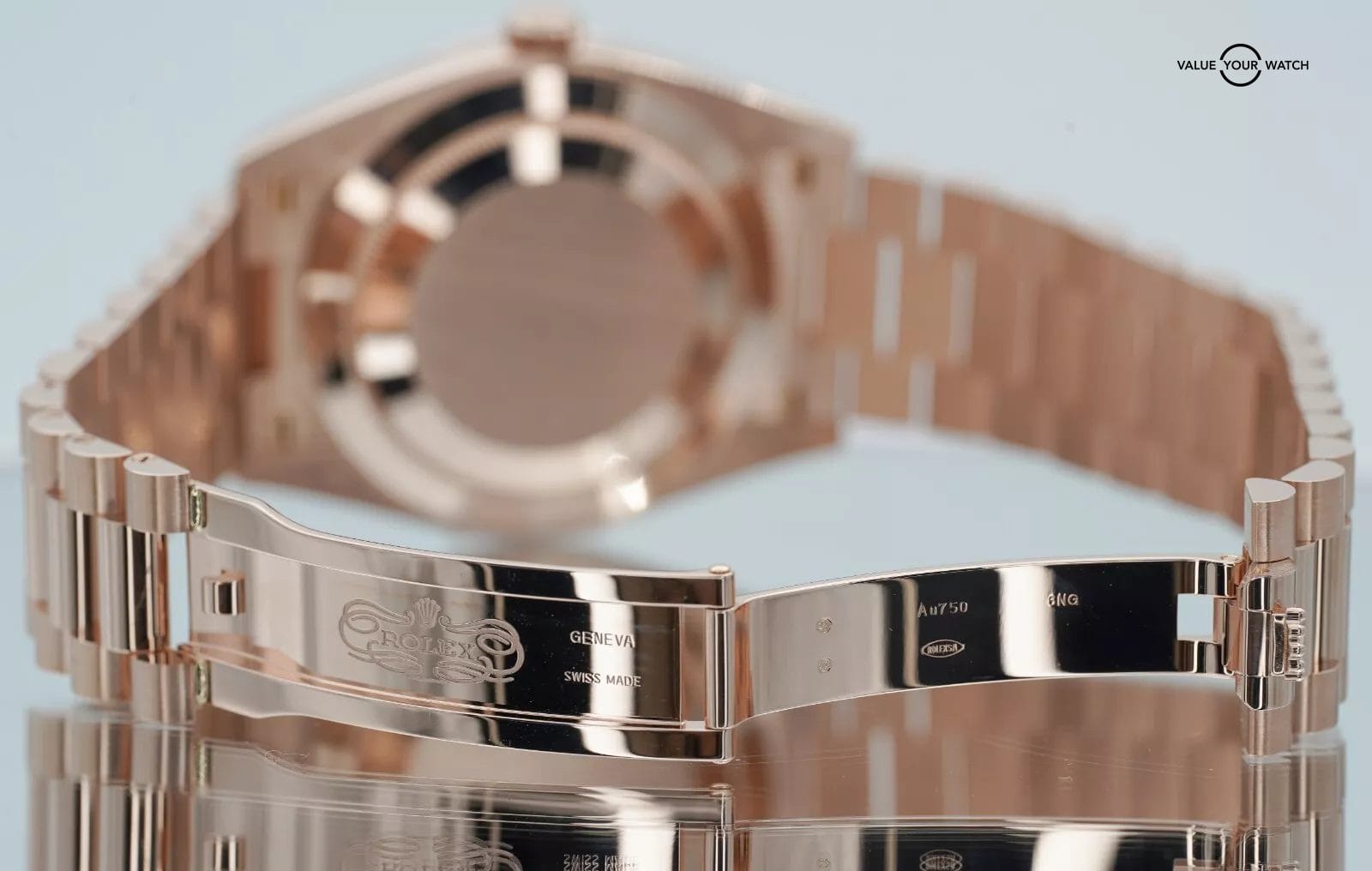 2025 Rolex Day-Date Rose Gold Olive Green Dial BOXES/PAPERS! - Image 5