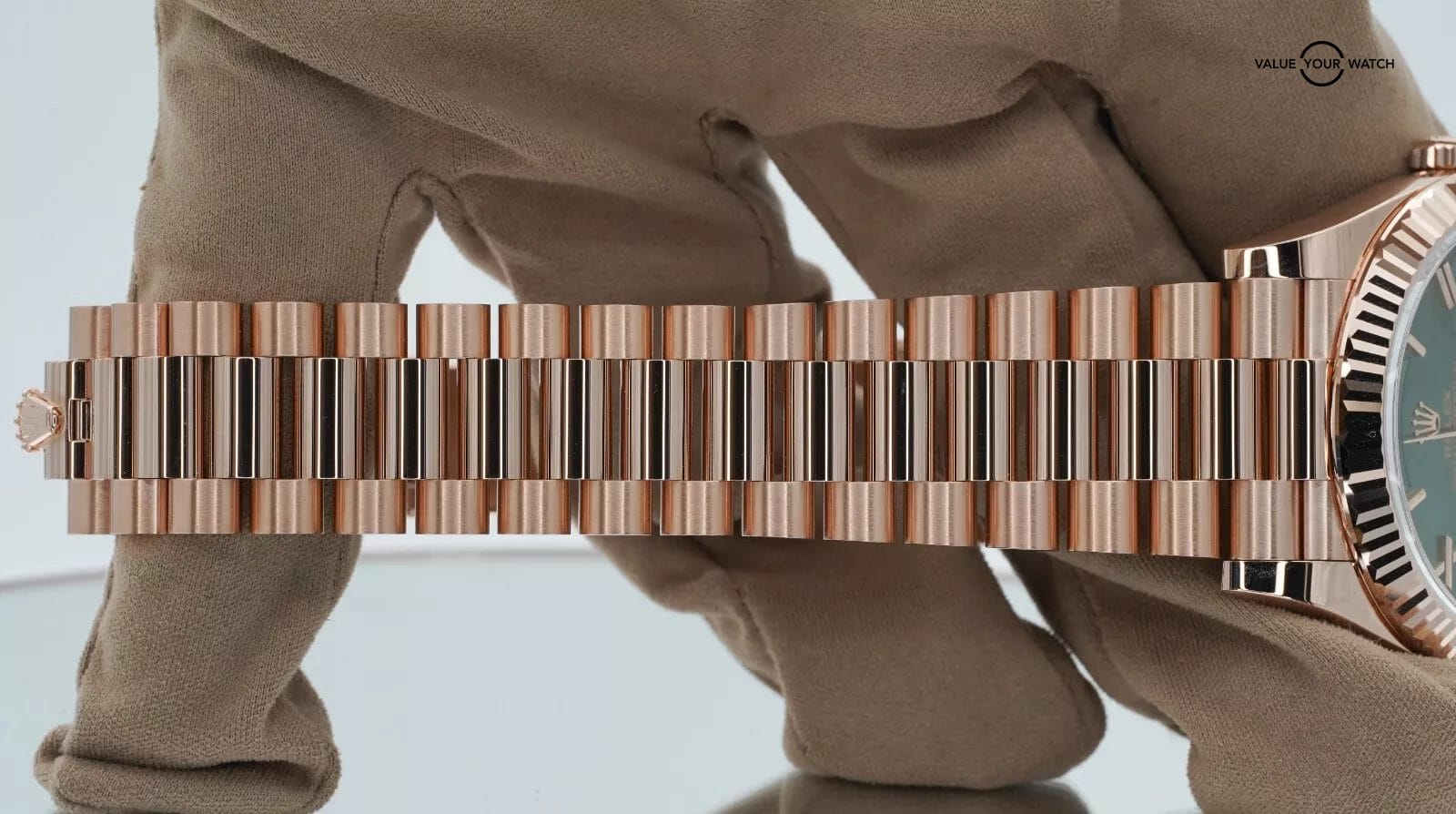 2025 Rolex Day-Date Rose Gold Olive Green Dial BOXES/PAPERS! - Image 15