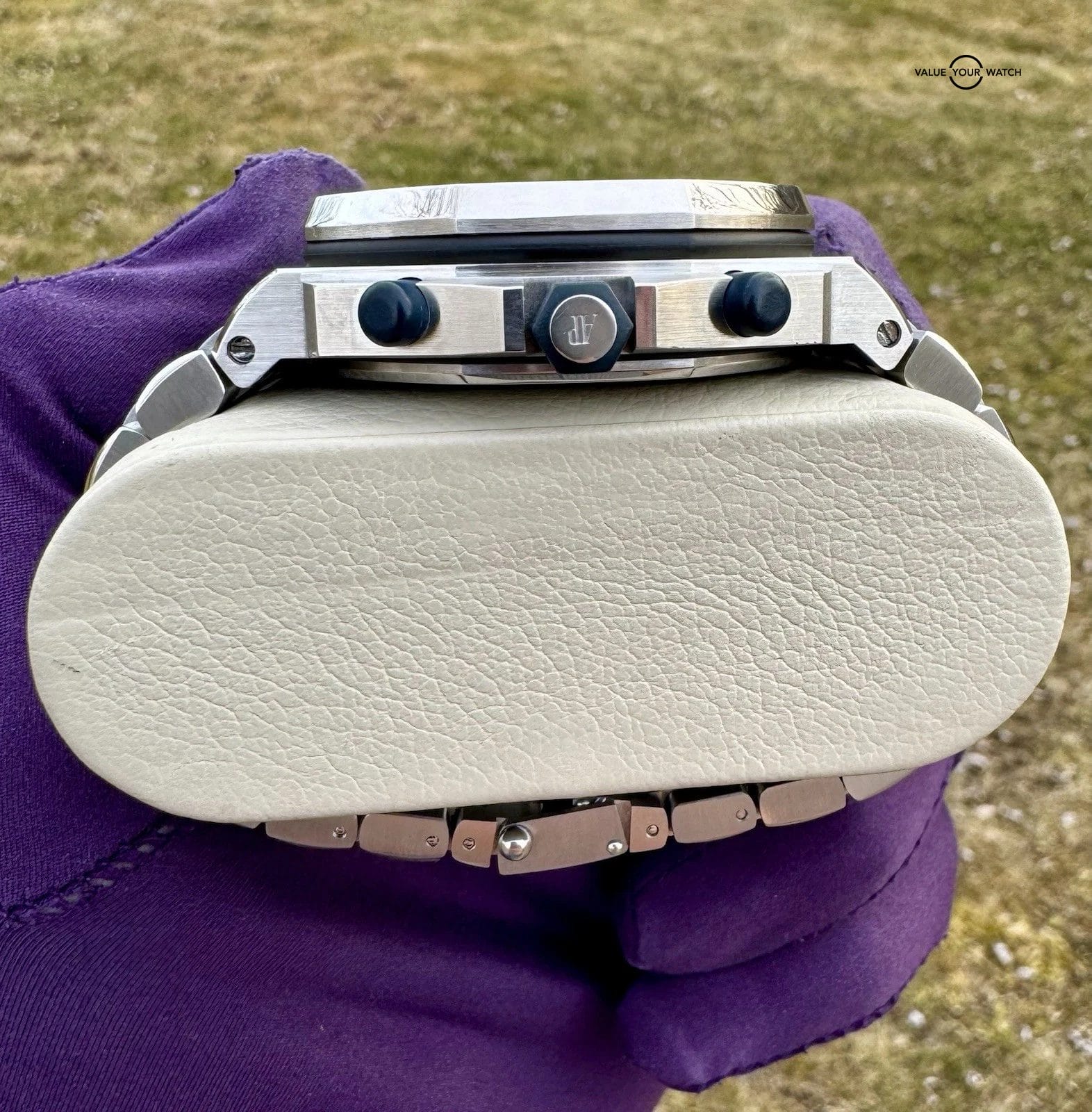 Audemars Piguet Royal Oak Offshore 25721ST.OO.1000ST.09.A Blue Box/Papers - Image 14