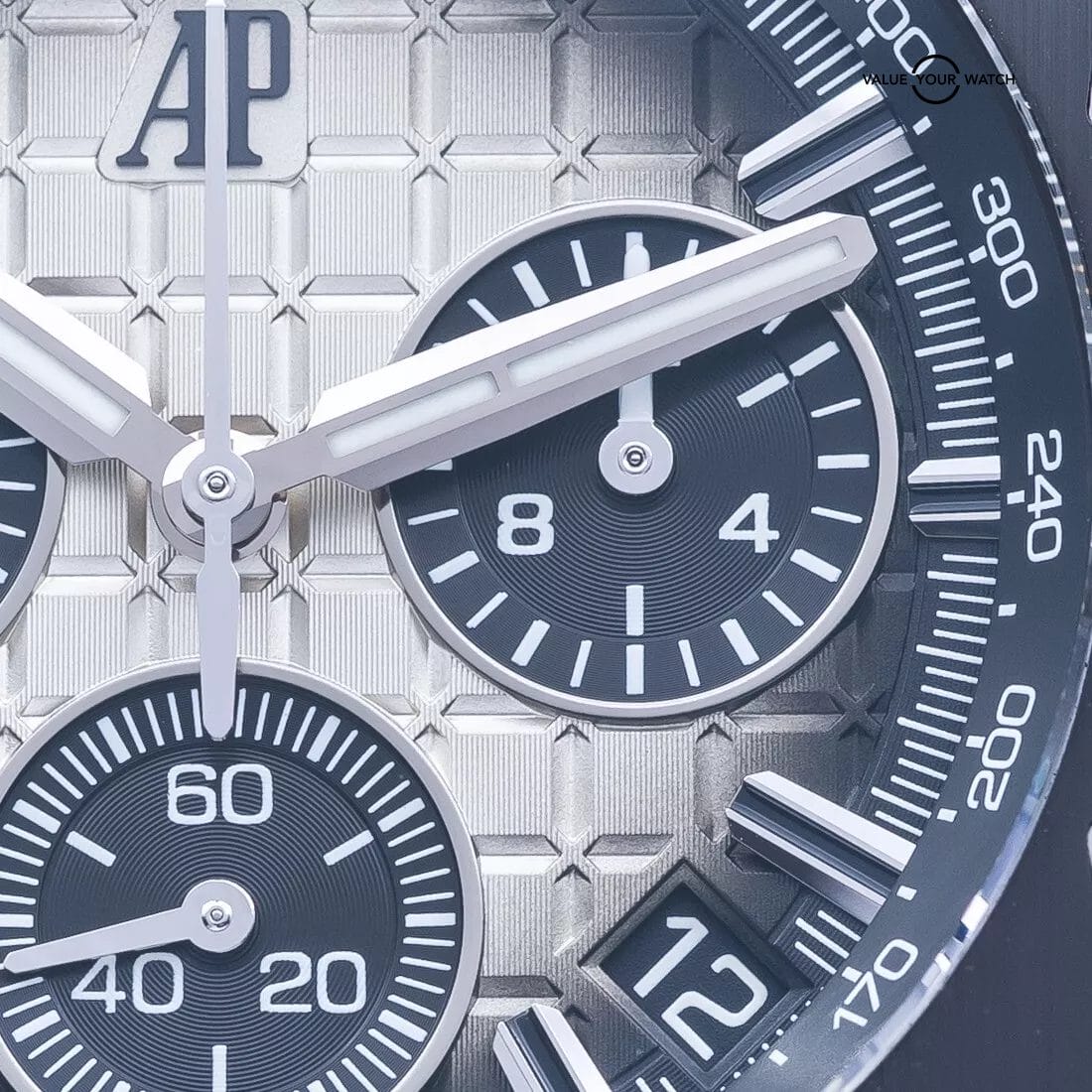 2024 Audemars Piguet Royal Oak Offshore Chronograph Smoked Taupe 43mm AP 26420SO - Image 12