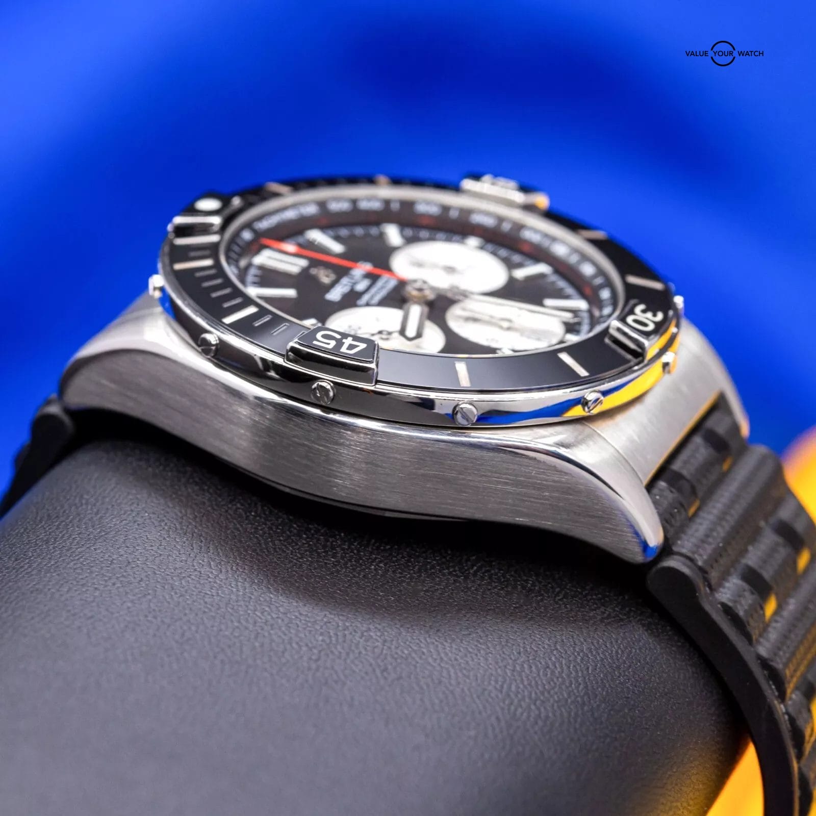 Breitling Super Chronomat B01 44 "Reverse Panda" Dial Chronograph AB0136251B1S1 - Image 2