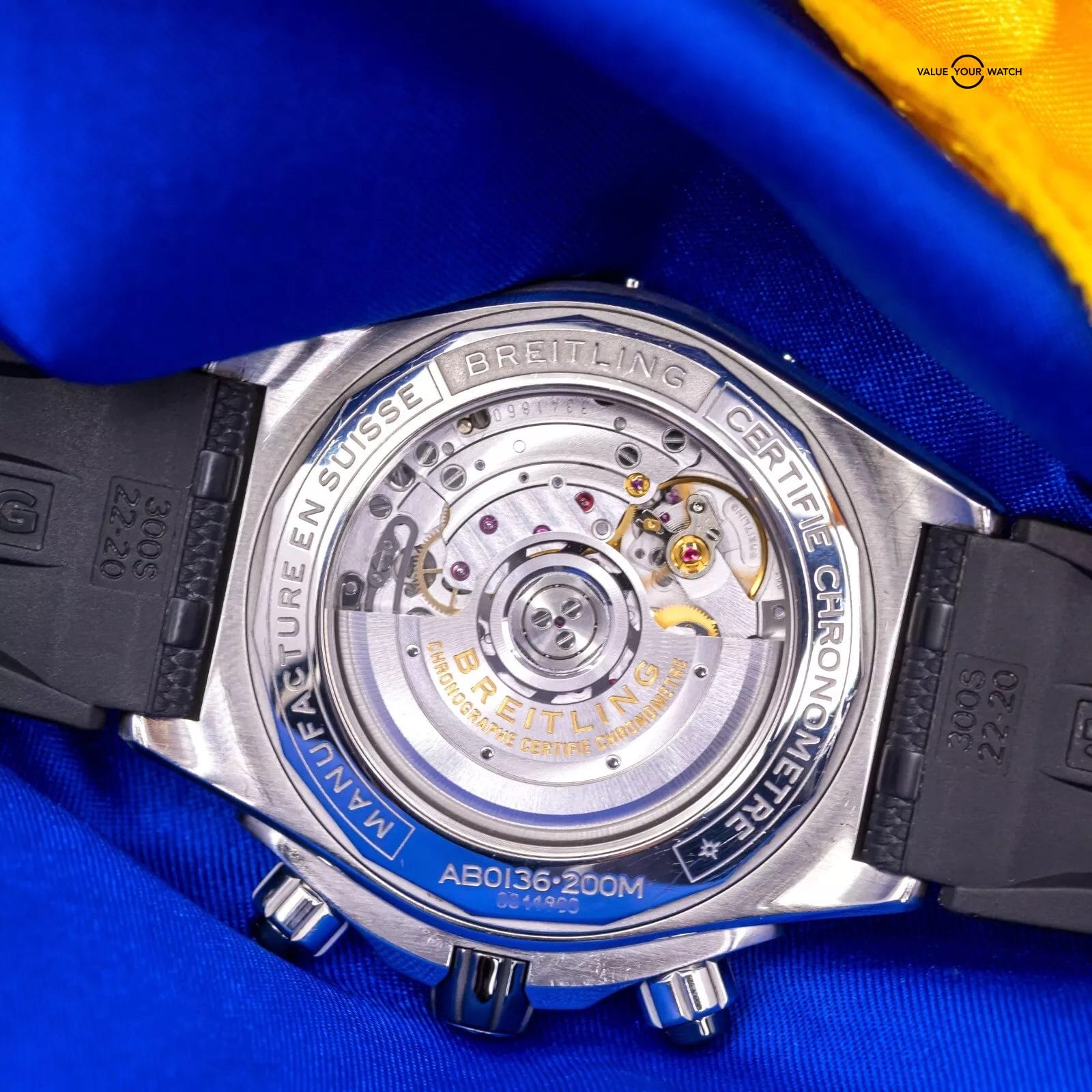 Breitling Super Chronomat B01 44 "Reverse Panda" Dial Chronograph AB0136251B1S1 - Image 9