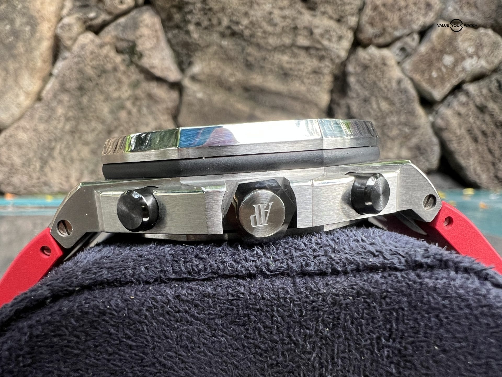 Audemars Piguet Royal Oak Offshore 42mm Chronograph Vampire Box & Strap 26470ST - Image 7