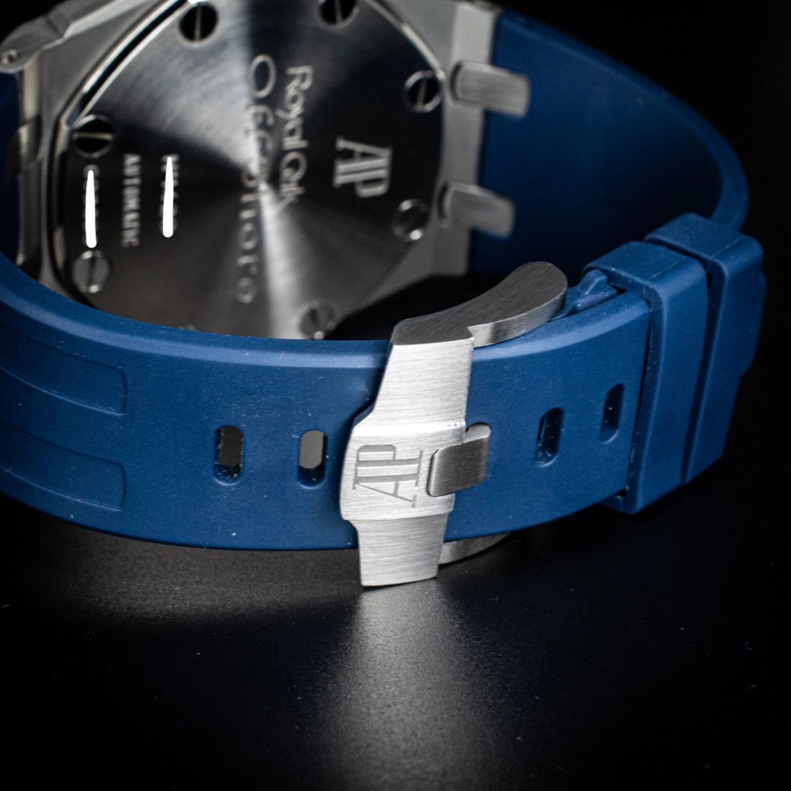 Audemars Piguet ROO "Navy Panda" 42mm – Ref. 26170ST.OO.D305CR.01 with B&P - Image 6