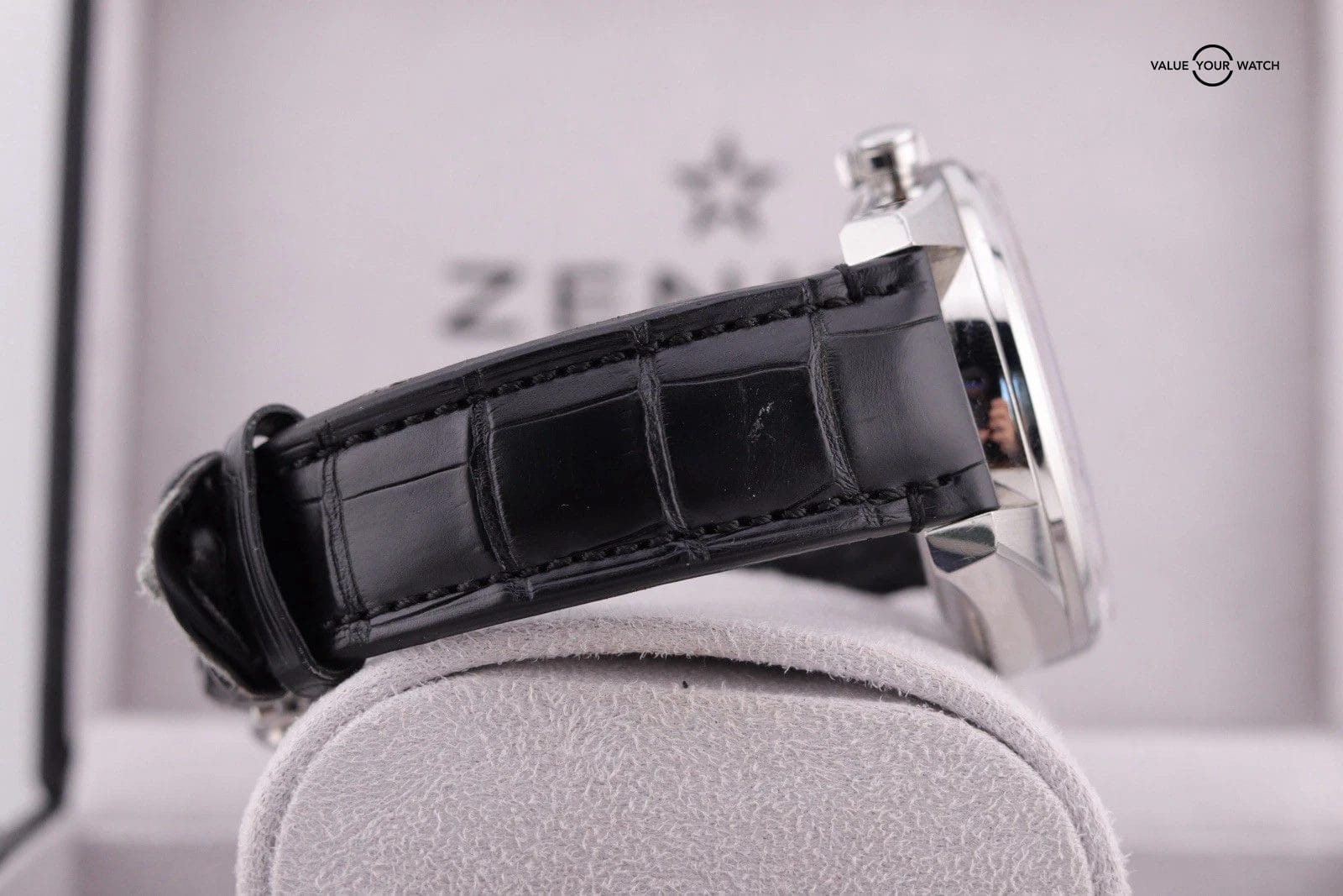 Zenith El Primero Chronomaster Grande Date Moonphase 45mm Full Set - Image 5