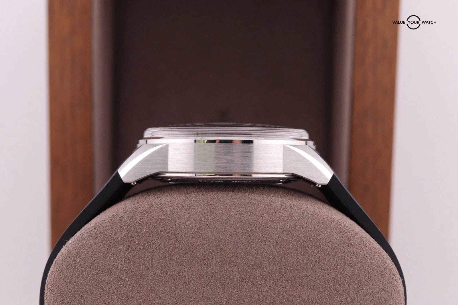 2024 Jaeger LeCoultre Polaris Date Steel 42mm Automatic Watch Q9068650 - Image 12