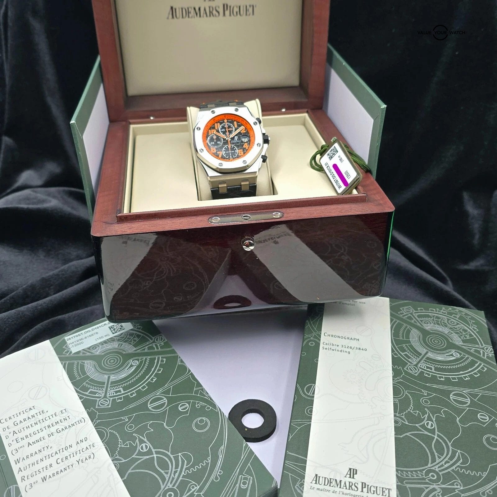 Audemars Piguet Royal Oak Offshore Volcano 42mm in steel, full set w/extra strap - Image 3