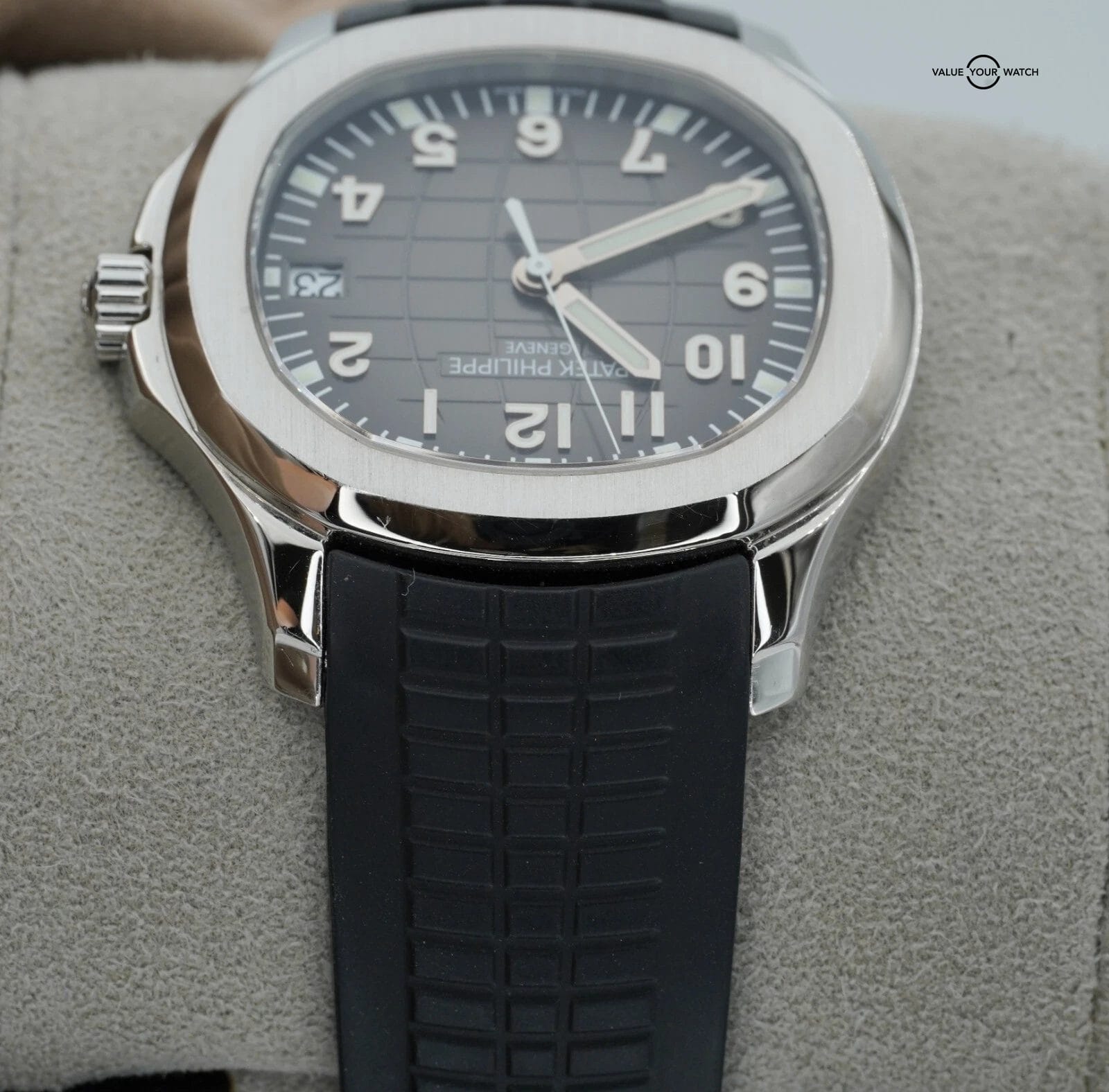 Patek Philippe Aquanaut 5167A Stainless Steel Black Dial Bracelet and Rubber! - Image 11