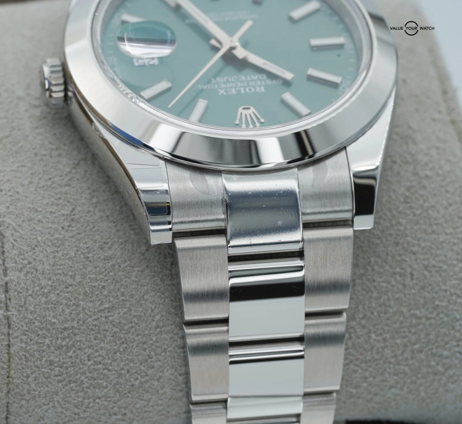 2025 Rolex Datejust 41mm Stainless Steel Mint Green 126300 BOXES/PAPERS! - Image 9