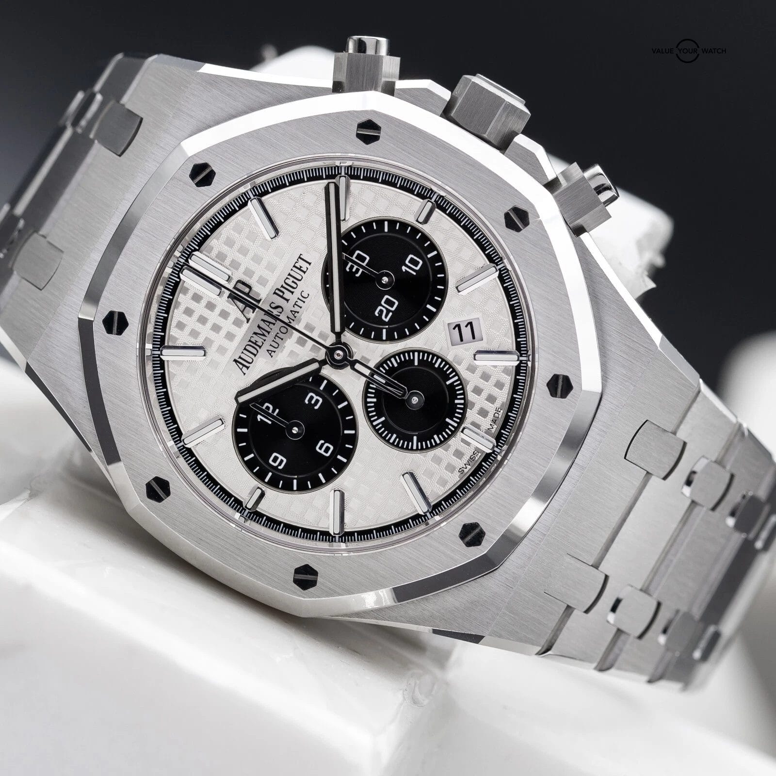 Audemars Piguet Royal Oak Chrono 41mm White Panda 26331ST - 2021 Just Serviced - Image 3