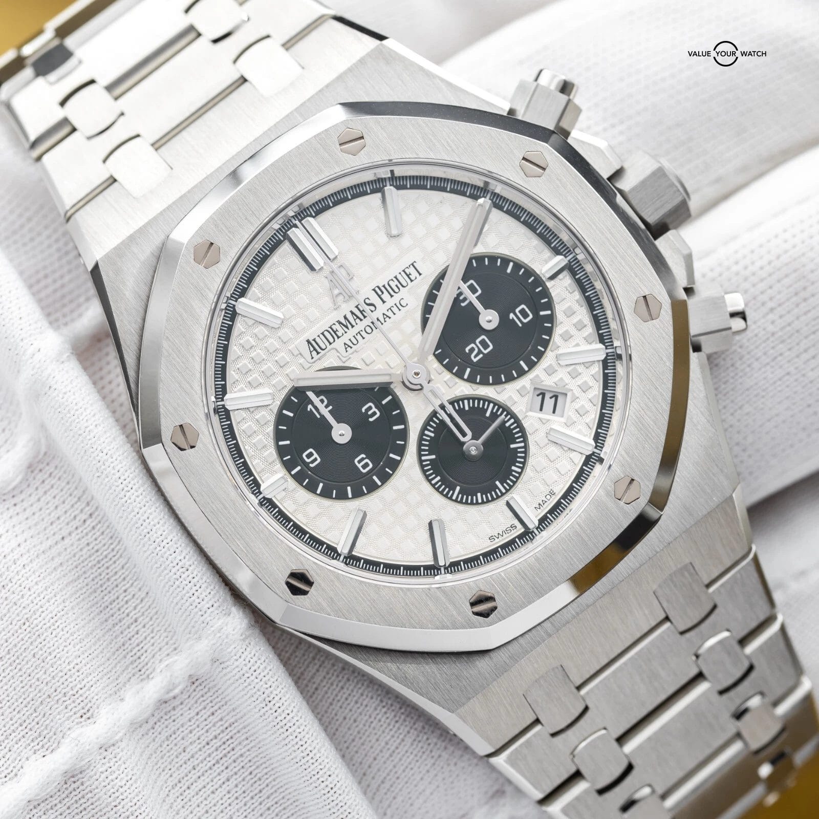 Audemars Piguet Royal Oak Chrono 41mm White Panda 26331ST - 2021 Just Serviced - Image 4