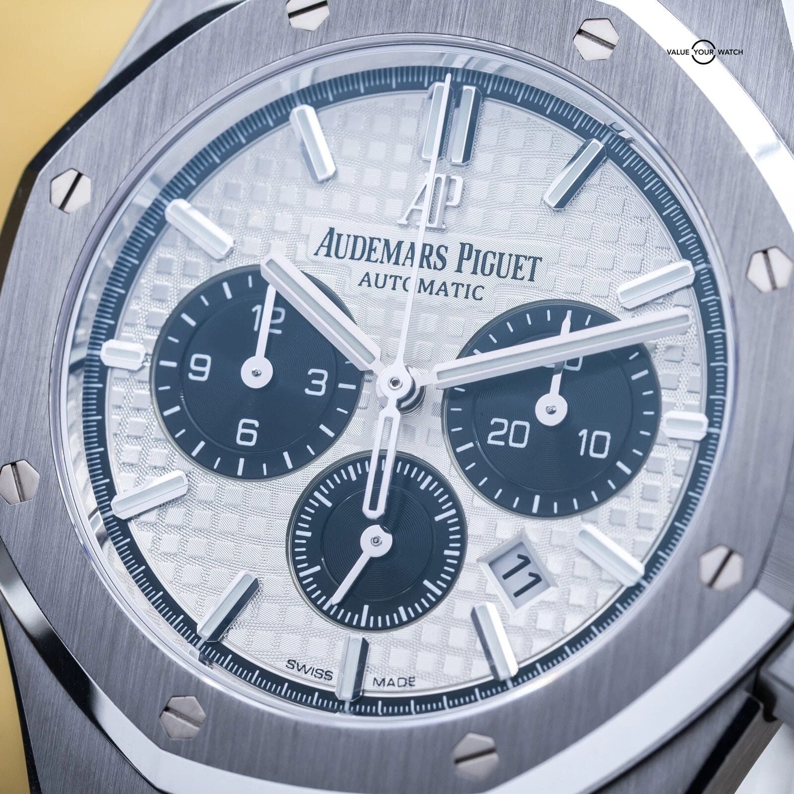 Audemars Piguet Royal Oak Chrono 41mm White Panda 26331ST - 2021 Just Serviced - Image 12