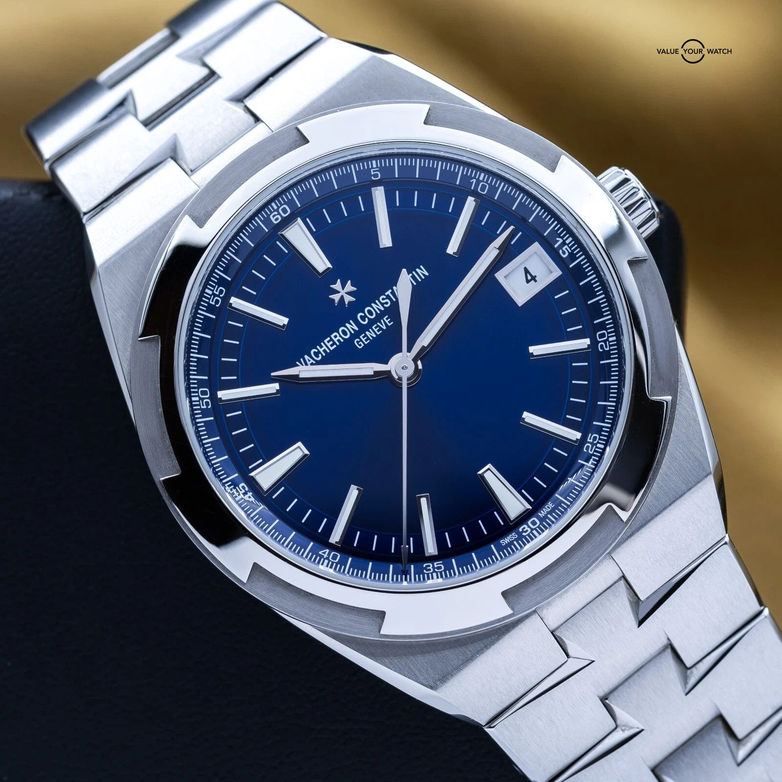 2024 Vacheron Constantin Overseas 4520V Blue Dial 41mm - Complete Set - Image 3