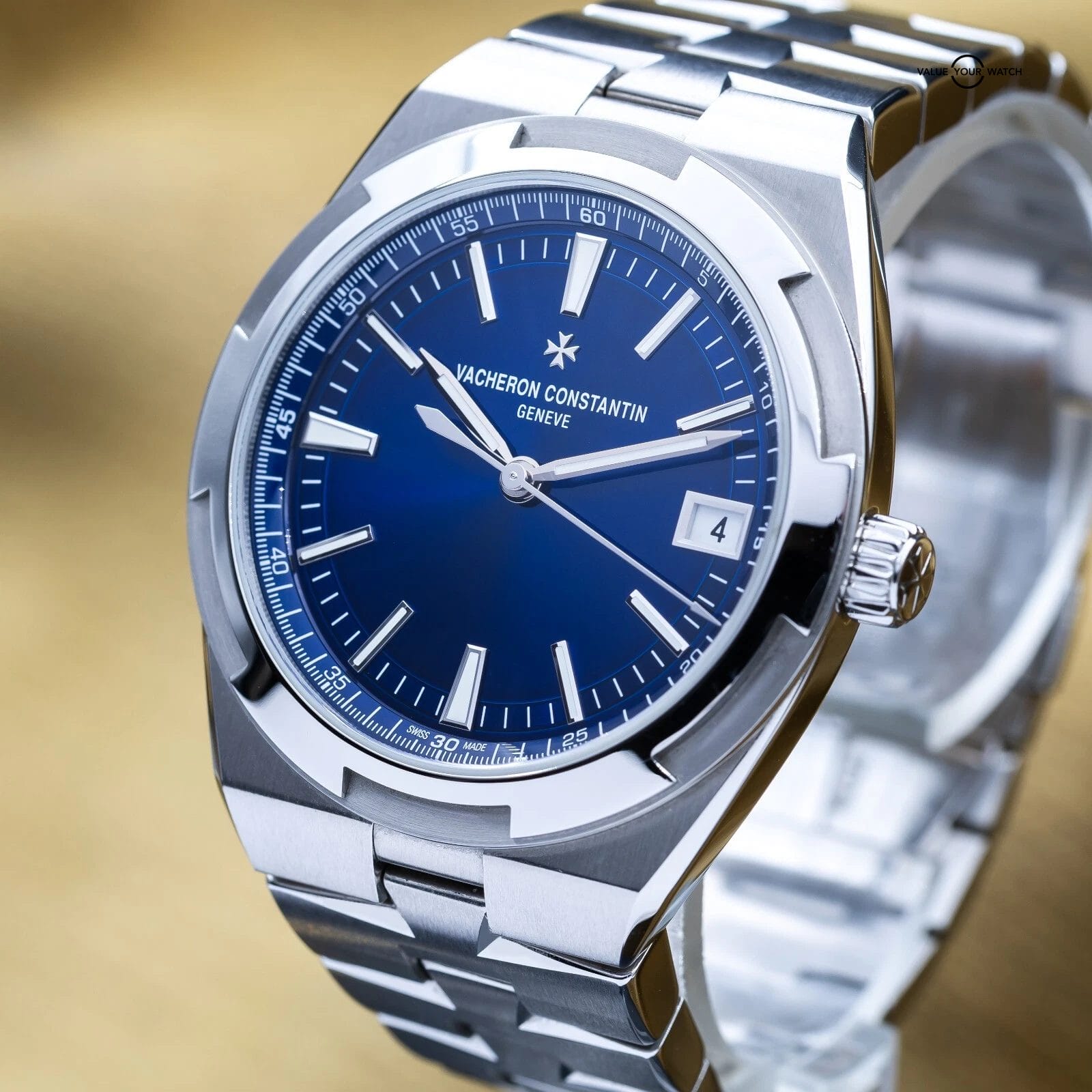 2024 Vacheron Constantin Overseas 4520V Blue Dial 41mm - Complete Set - Image 9