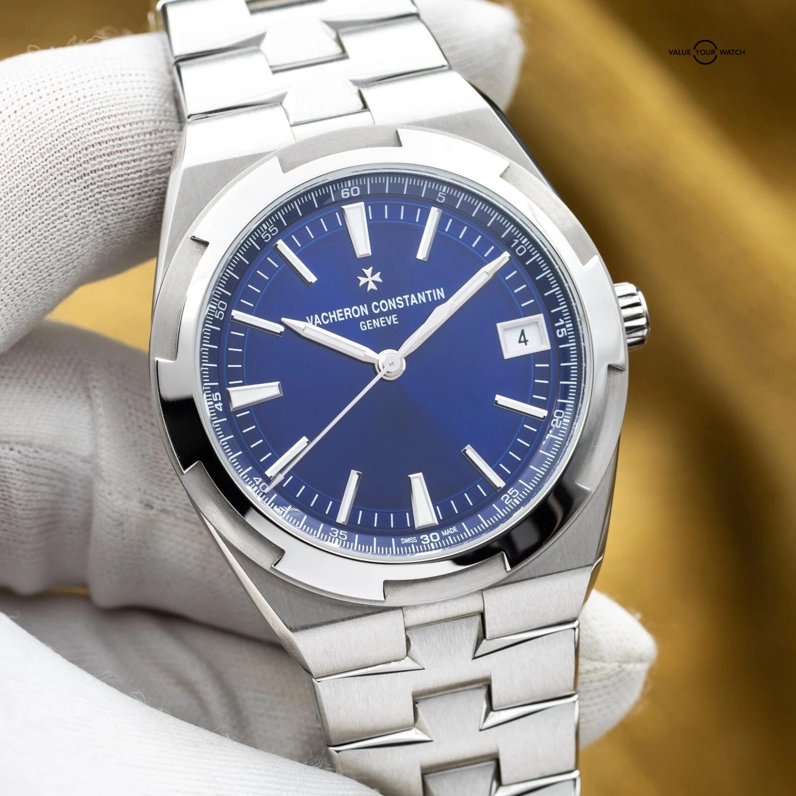 2024 Vacheron Constantin Overseas 4520V Blue Dial 41mm - Complete Set - Image 16