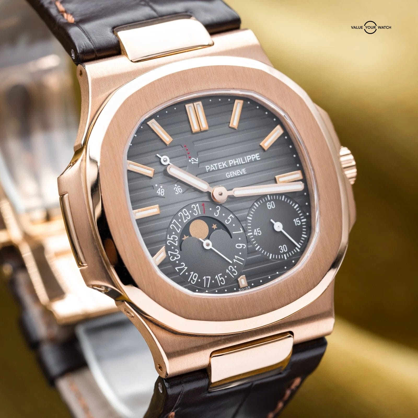 Patek Philippe Nautilus Moonphases Rose Gold 40mm 5712r - 2016 FACTORY SERVICED - Image 2