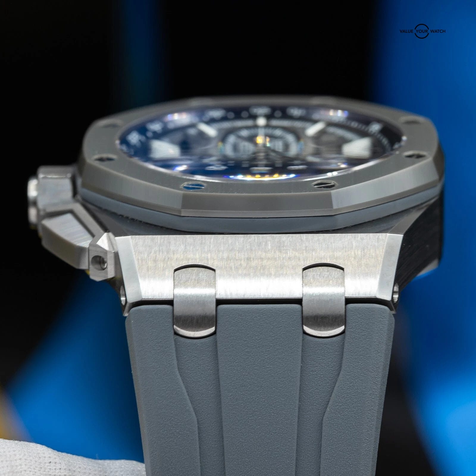 Audemars Piguet Royal Oak Offshore Titanium & Ceramic Gray Men's Watch - 26420IO - Image 9