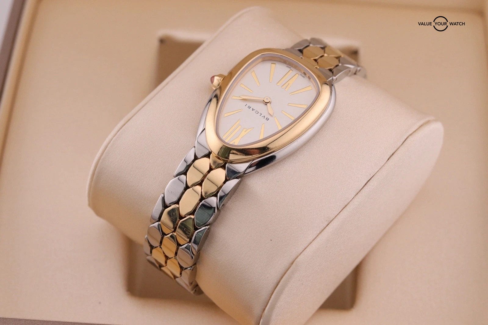 Bulgari Serpenti Seduttori 33mm | ref 103955 | 2024 Complete Set Bvlgari Gold - Image 15