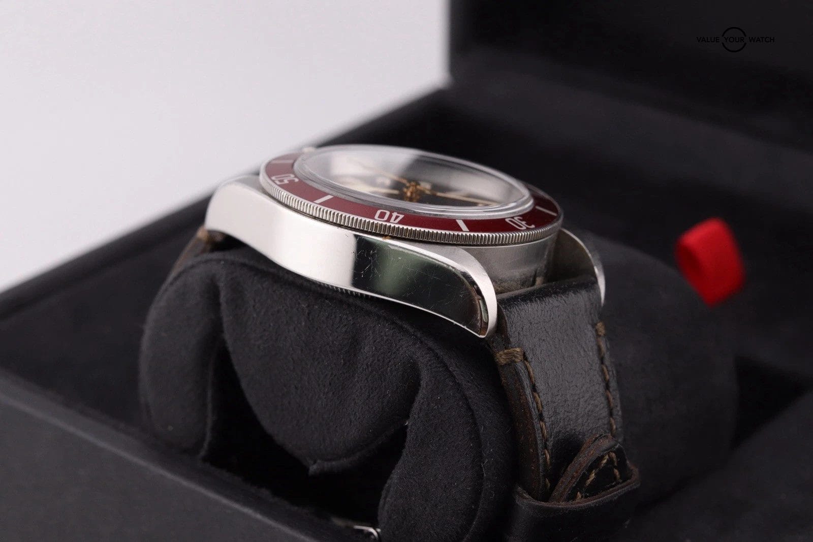 TUDOR Black Bay Red | ref. 79230R | Complete Set - Image 2