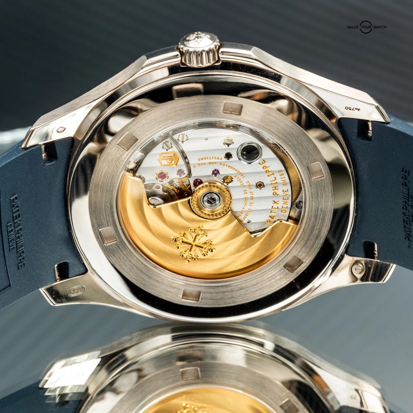 2019 Patek Philippe Aquanaut 5168G-001 Blue Dial 42mm FULL SET -- IN-STOCK - Image 5