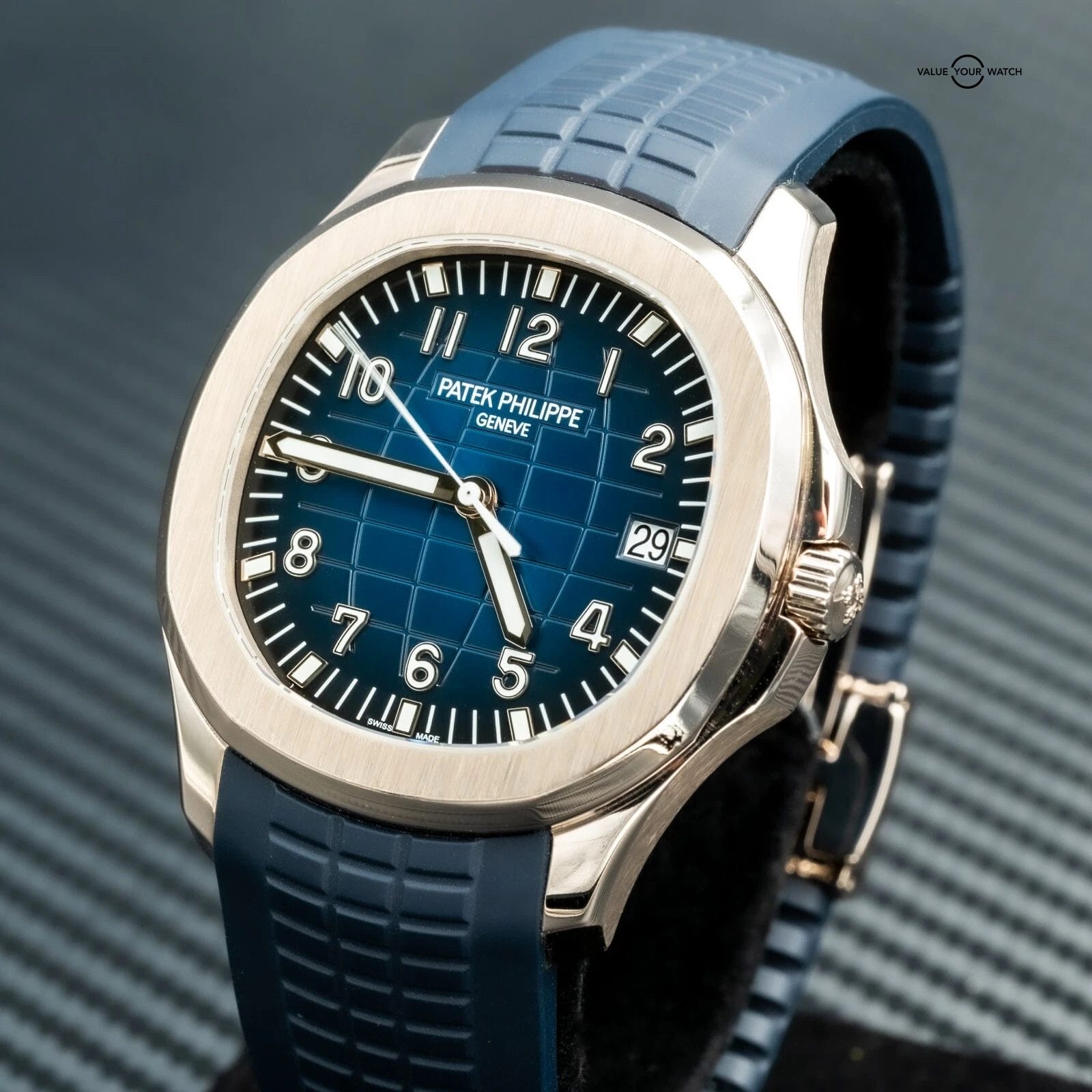 2019 Patek Philippe Aquanaut 5168G-001 Blue Dial 42mm FULL SET -- IN-STOCK - Image 9