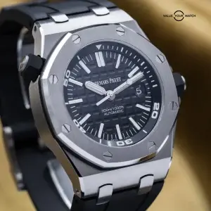 Audemars Piguet Royal Oak Offshore Diver 42mm Black Dial AP 15710ST – Full Set