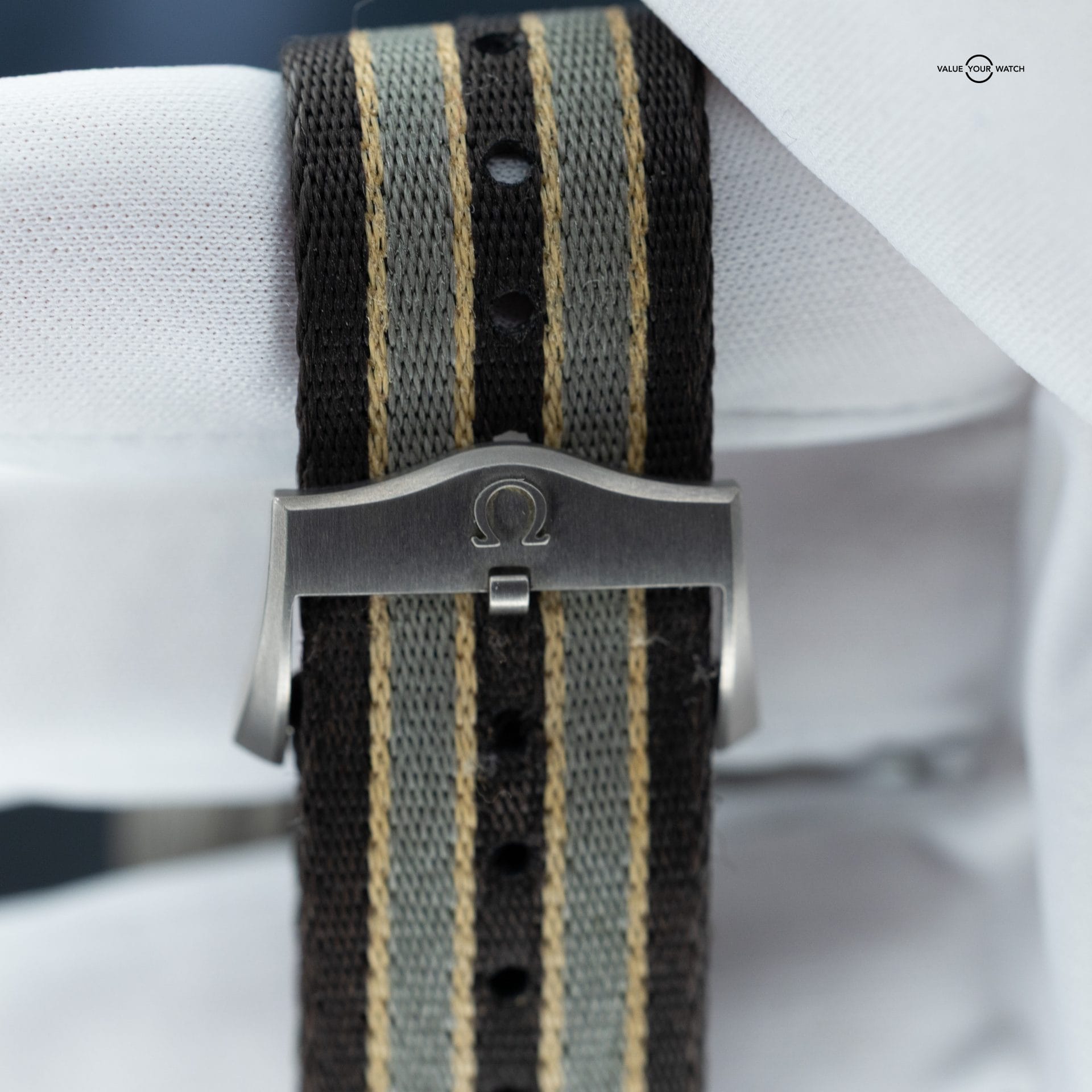 Omega Seamaster Diver 300M “No Time To Die” Ref. 210.92.42.20.01.001 - Image 9