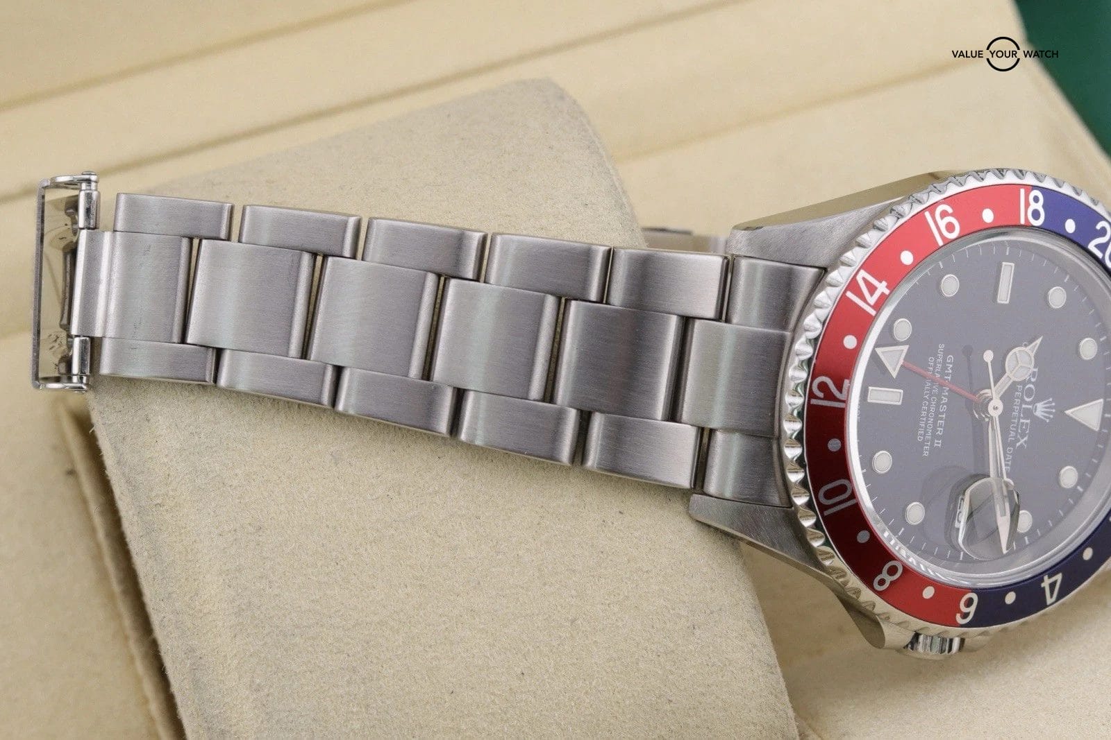 Rolex GMT-Master II Pepsi 16710 Oyster Bracelet with Red and Black Bezel 40mm - Image 16