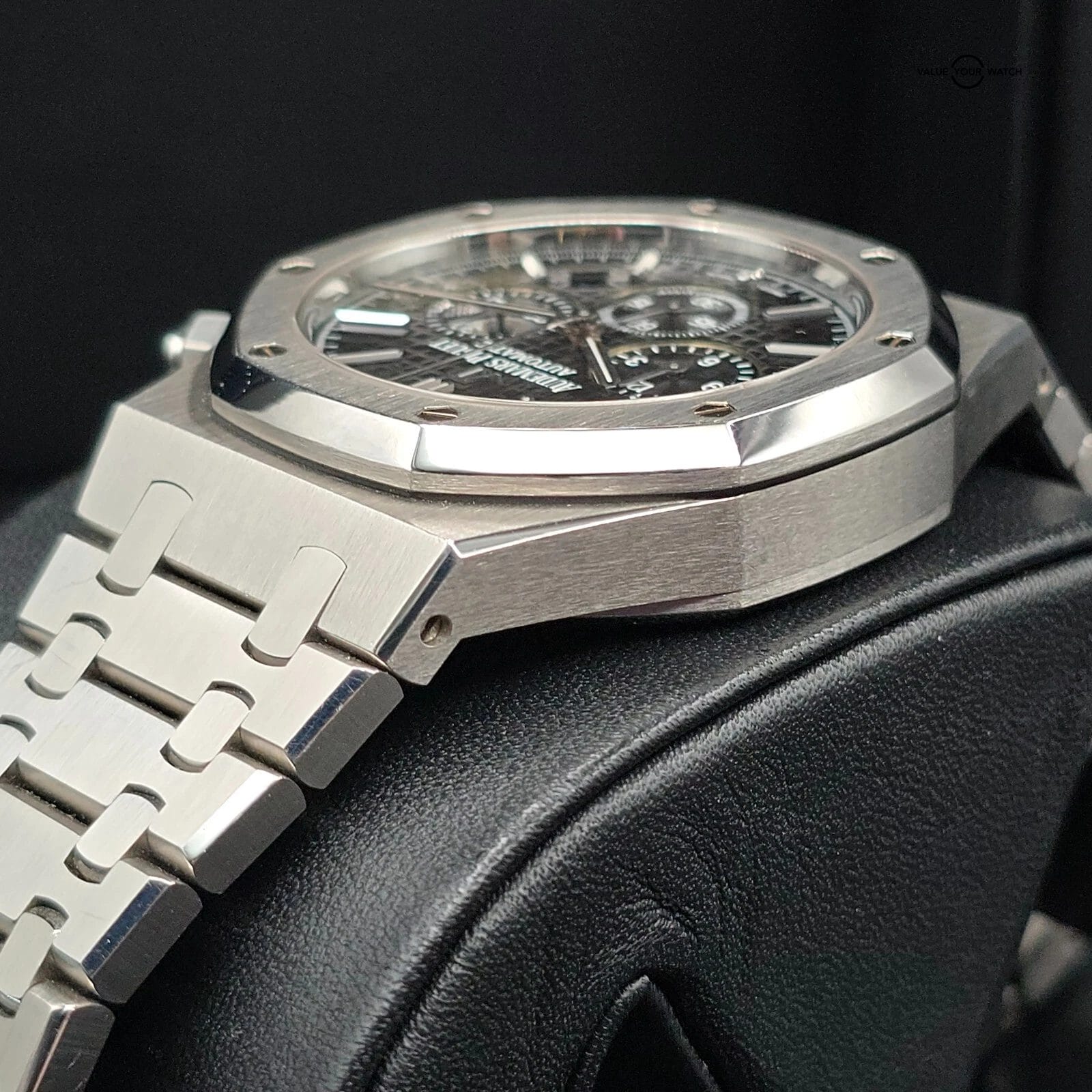 Audemars Piguet Royal Oak Chronograph 41mm in steel, black dial on bracelet - Image 7