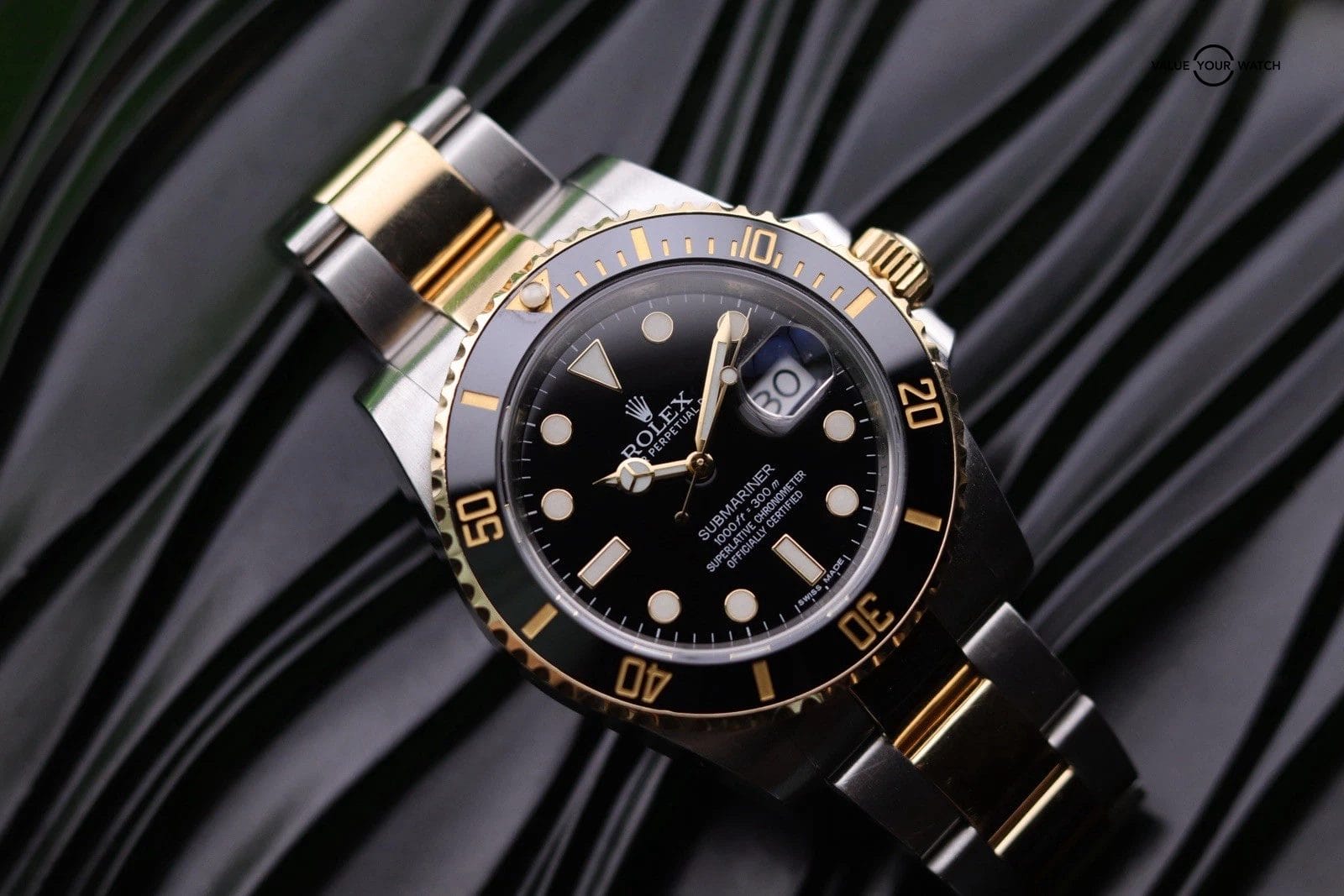 Rolex Submariner 116613 40mm Black Ceramic 18K Yellow Gold Stainless Steel - Image 2