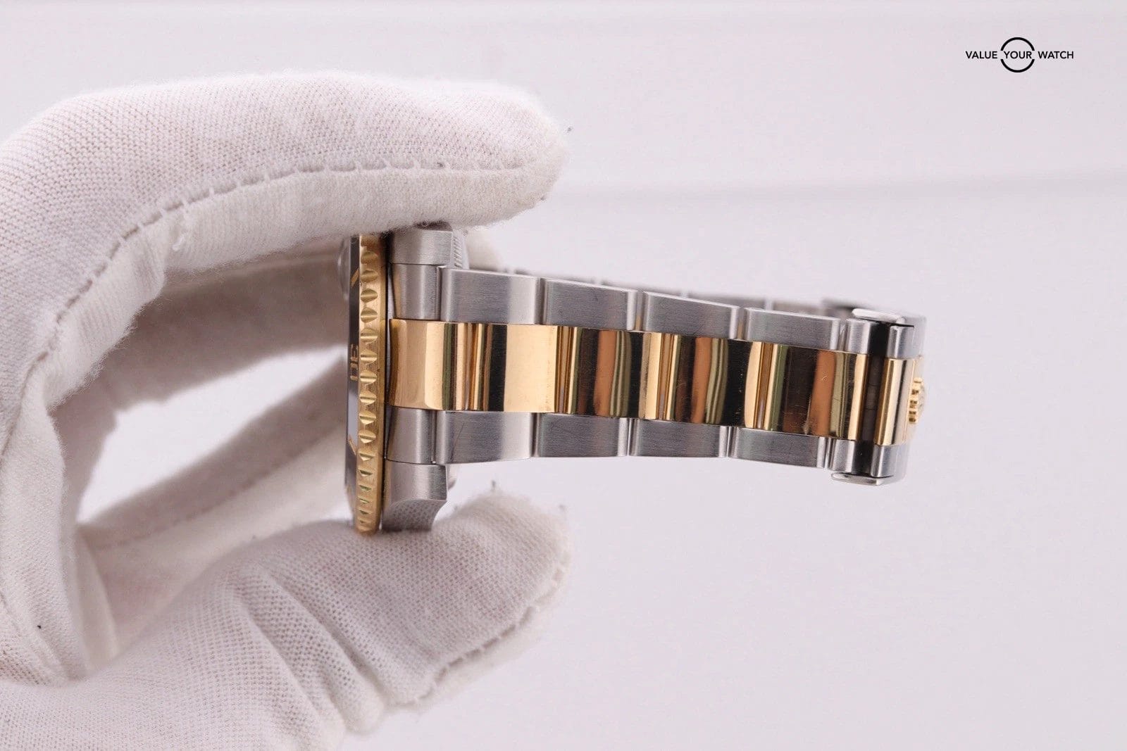 Rolex Submariner 116613 40mm Black Ceramic 18K Yellow Gold Stainless Steel - Image 4