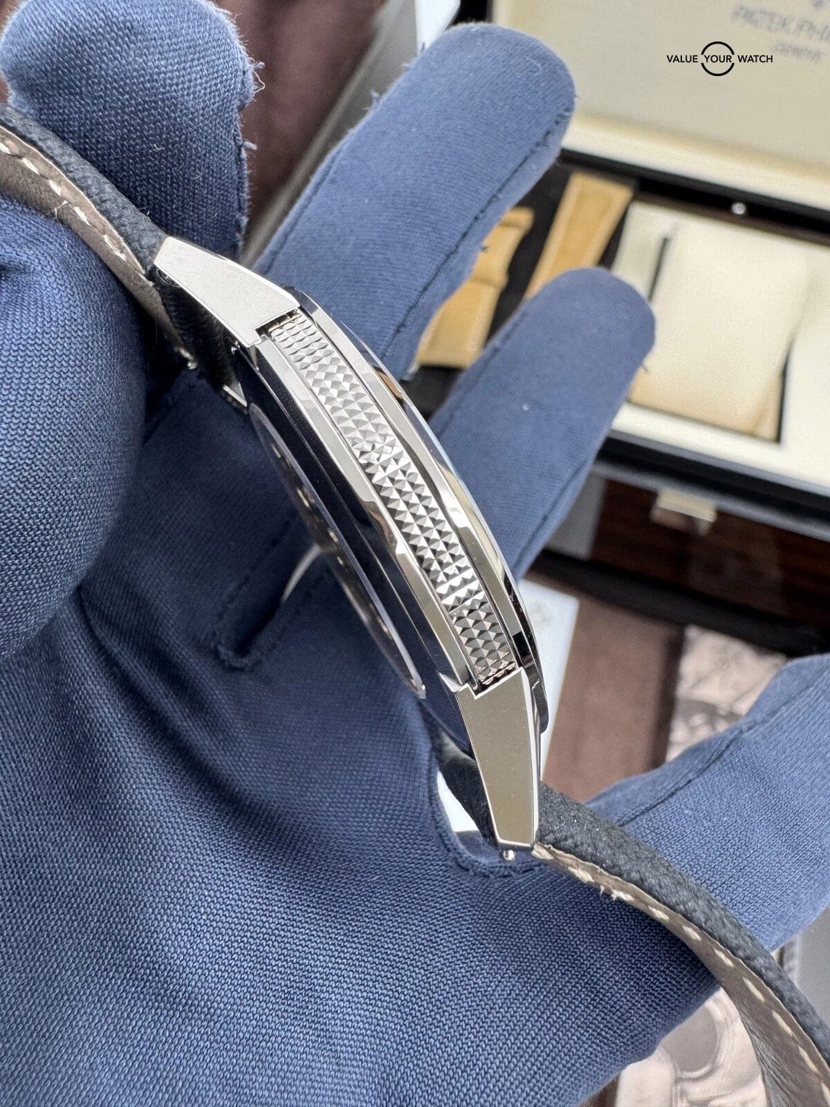 2023 MINT Grain Textured Dial 18k White Gold Box Papers Calatrava Box Papers - Image 5