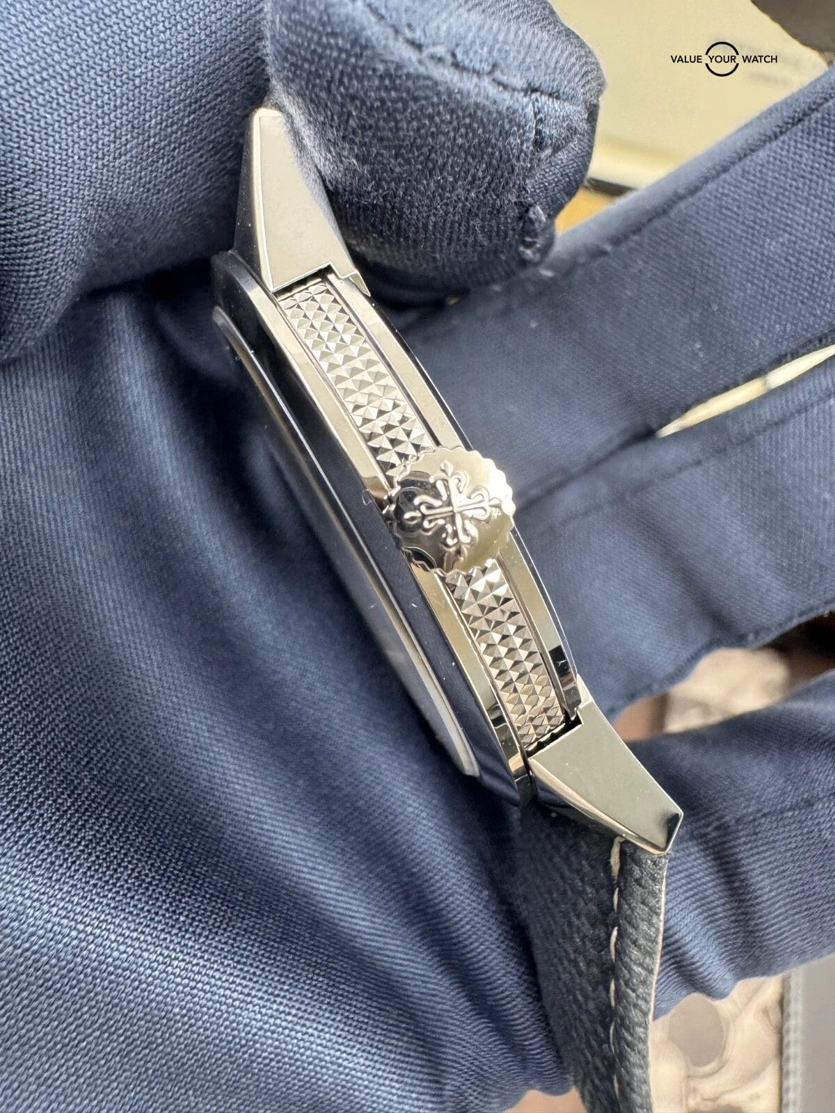 2023 MINT Grain Textured Dial 18k White Gold Box Papers Calatrava Box Papers - Image 6