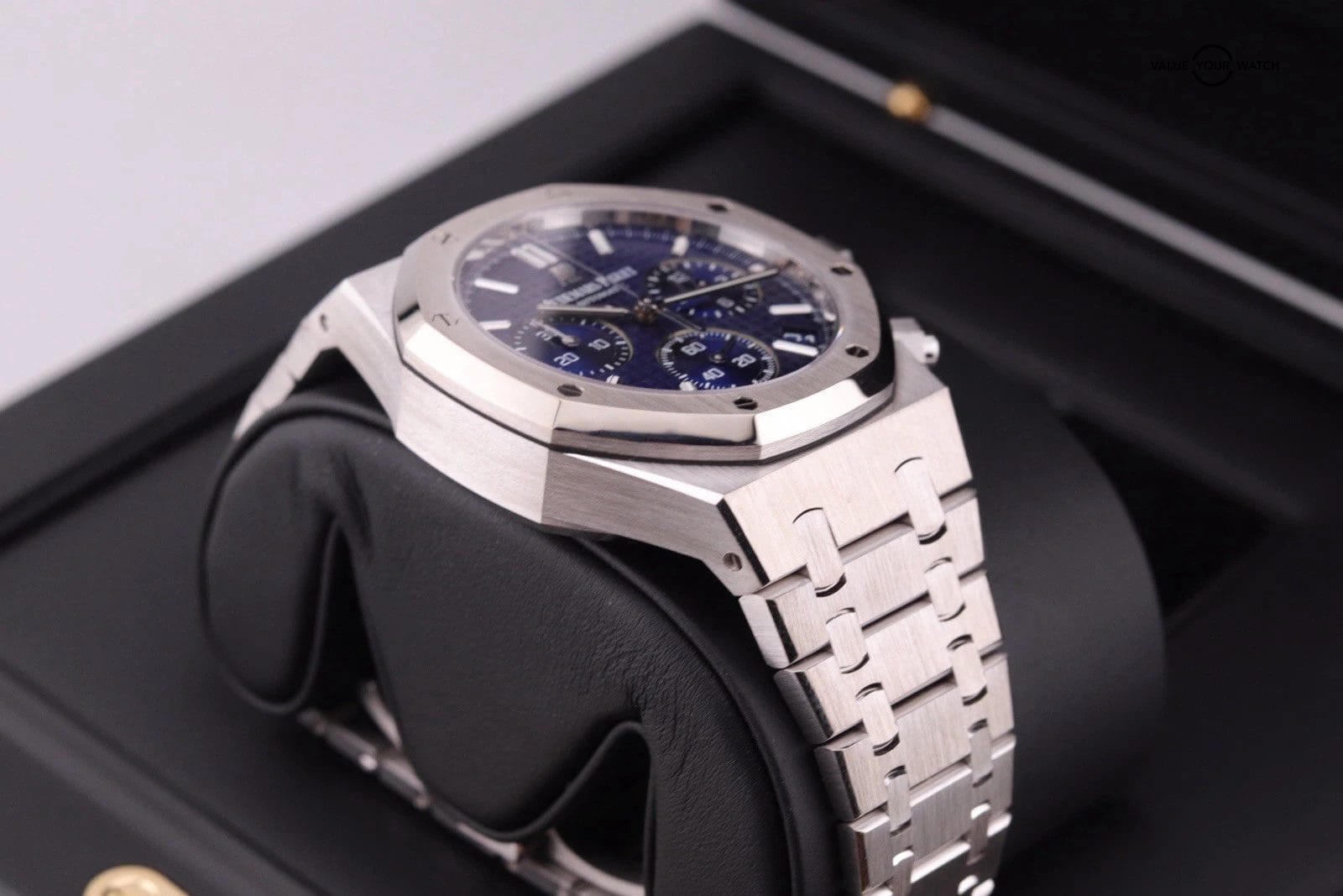 Audemars Piguet Royal Oak White Gold | ref. 26239BC | Complete | Limited To 222p - Image 3