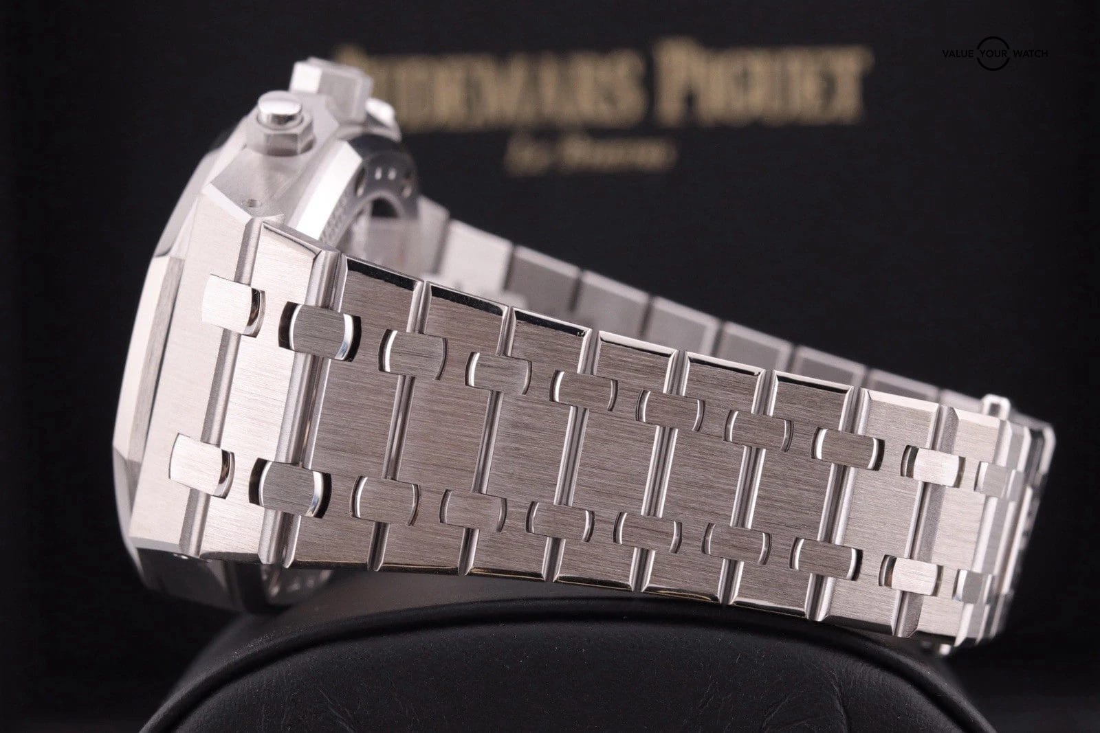 Audemars Piguet Royal Oak White Gold | ref. 26239BC | Complete | Limited To 222p - Image 9