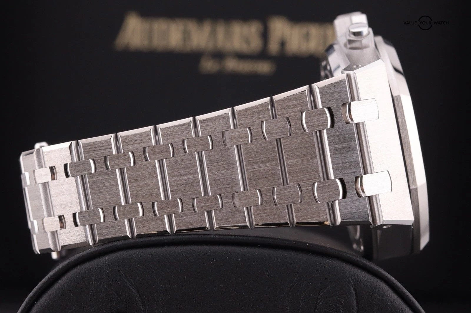Audemars Piguet Royal Oak White Gold | ref. 26239BC | Complete | Limited To 222p - Image 10