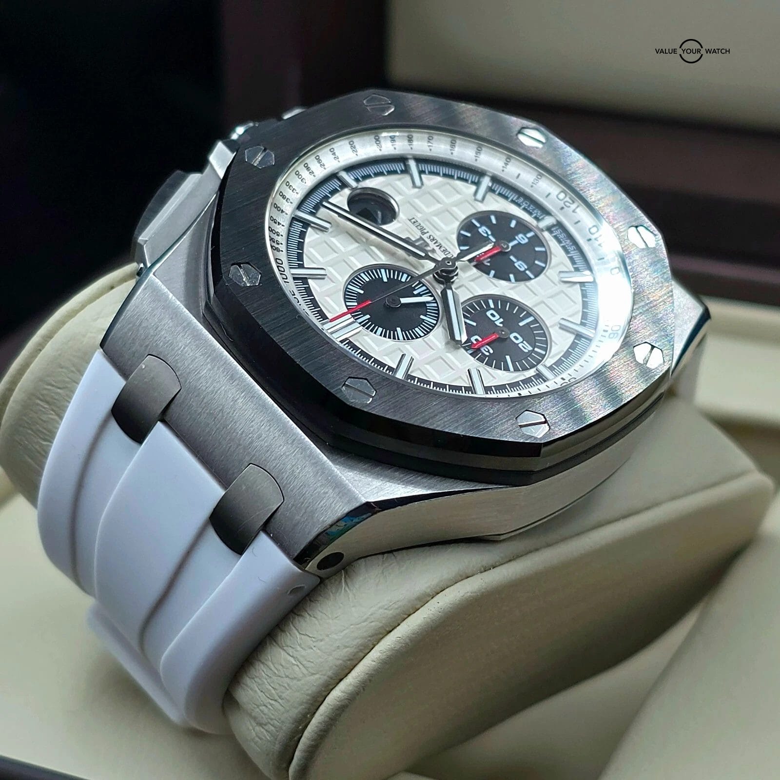 Audemars Piguet Royal Oak Offshore Panda Steel and Ceramic, 44mm full Set! 26400 - Image 7