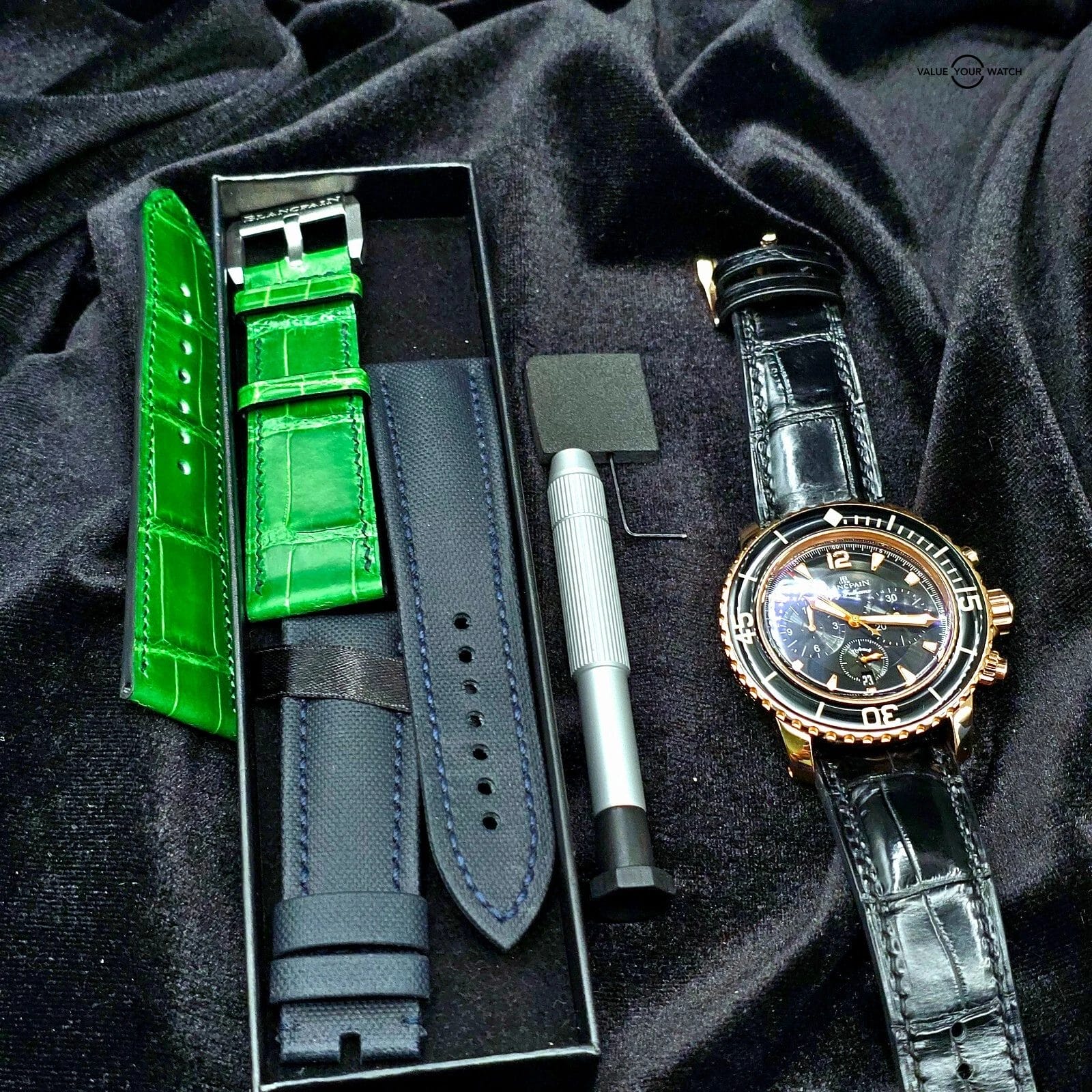 Blancpain Fifty Fathoms Flyback Chronograph 18k Gold, 45mm full set extra straps - Image 4