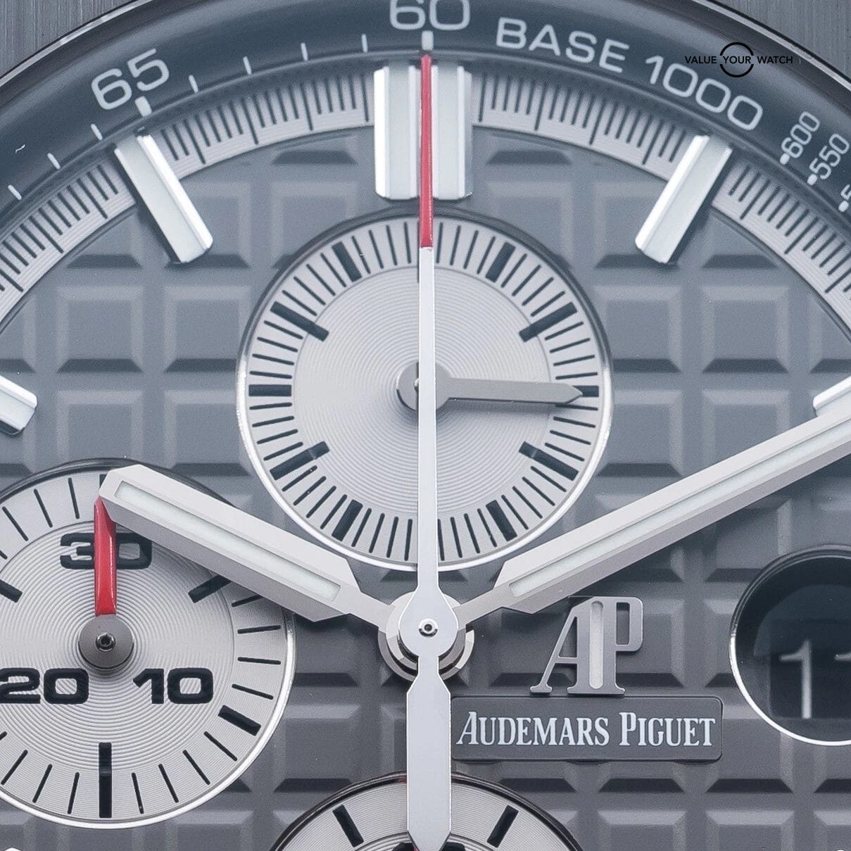 Audemars Piguet Royal Oak Offshore Chronograph 44mm AP 26400io - Complete Set - Image 7