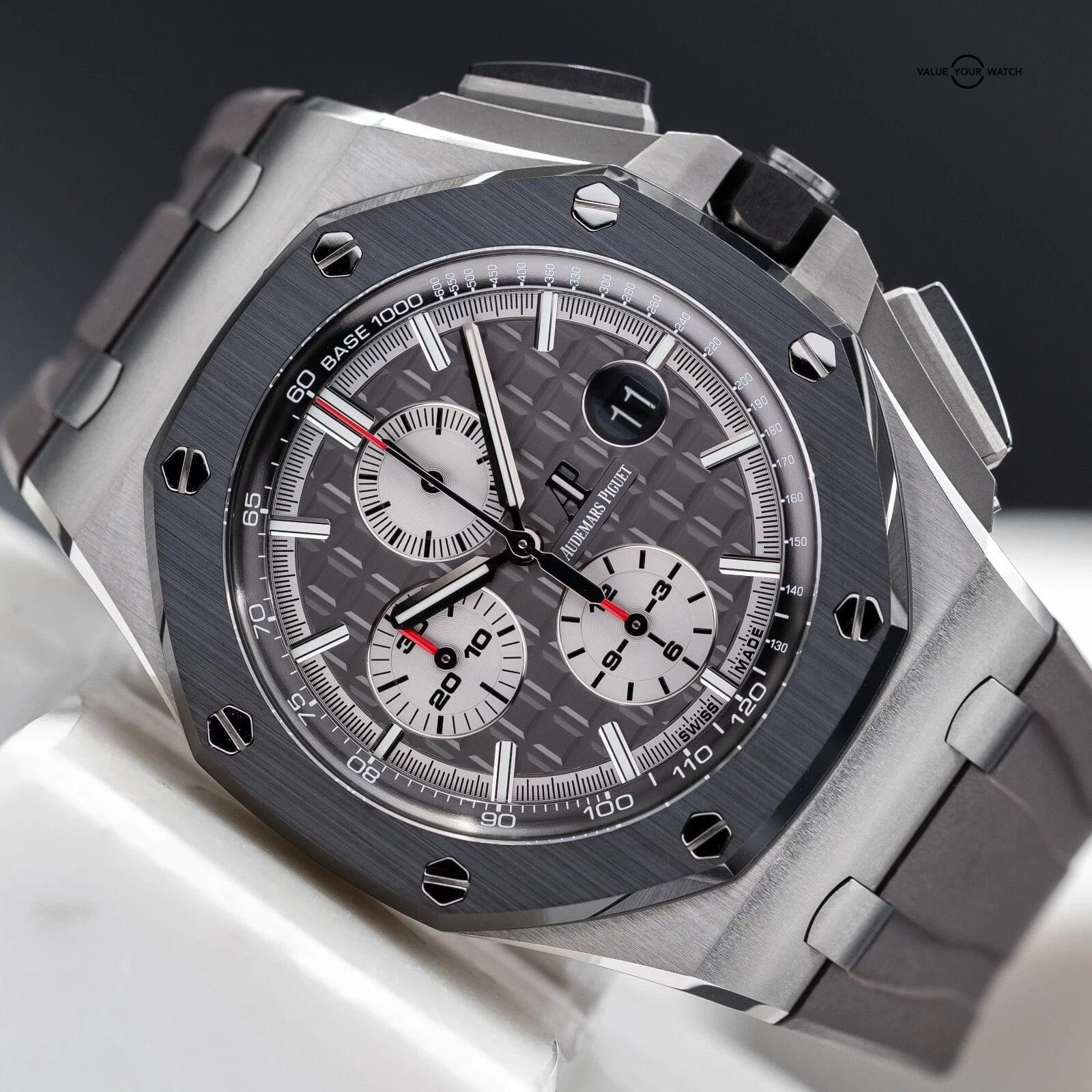 Audemars Piguet Royal Oak Offshore Chronograph 44mm AP 26400io - Complete Set - Image 16