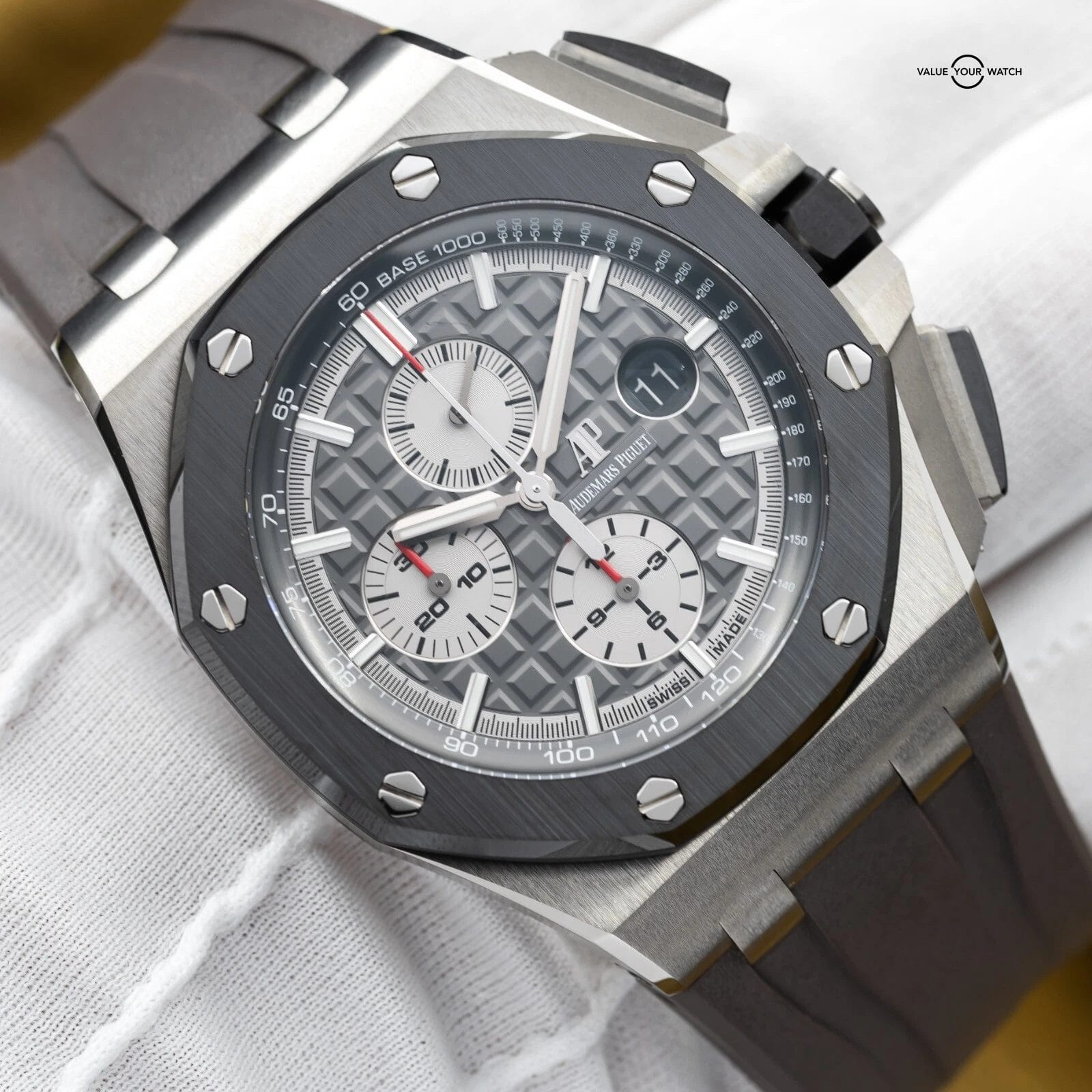 Audemars Piguet Royal Oak Offshore Chronograph 44mm AP 26400io - Complete Set - Image 17
